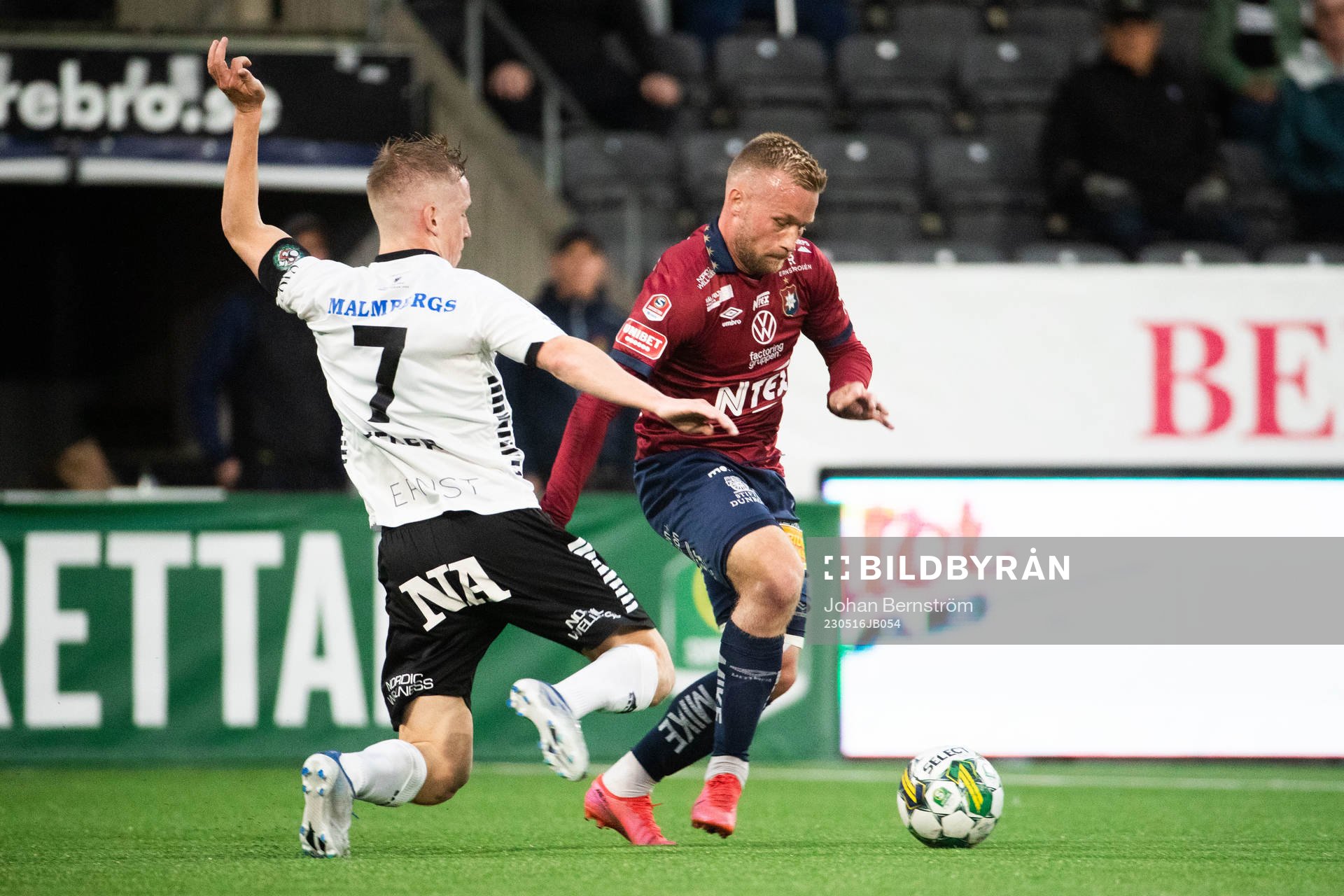 Örebros David Seger och Örgrytes Nicklas Bärkroth
