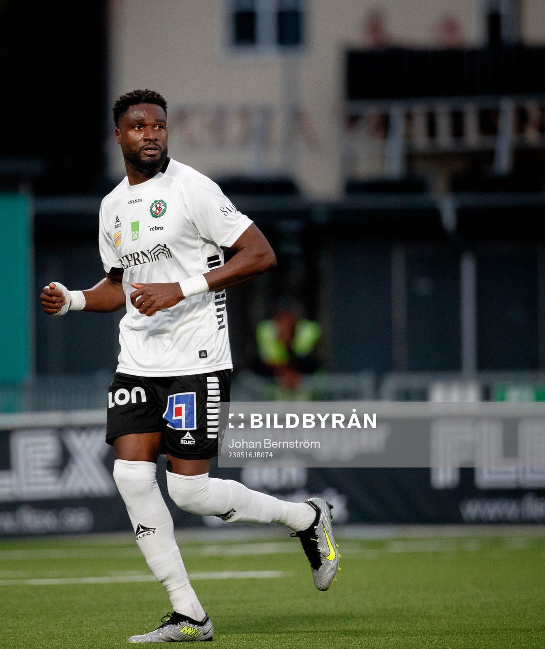Örebros Nasiru Moro under fotbollsmatchen i Superettan mellan Örebro och Örgryte den 16 maj 2023 i Örebro. 