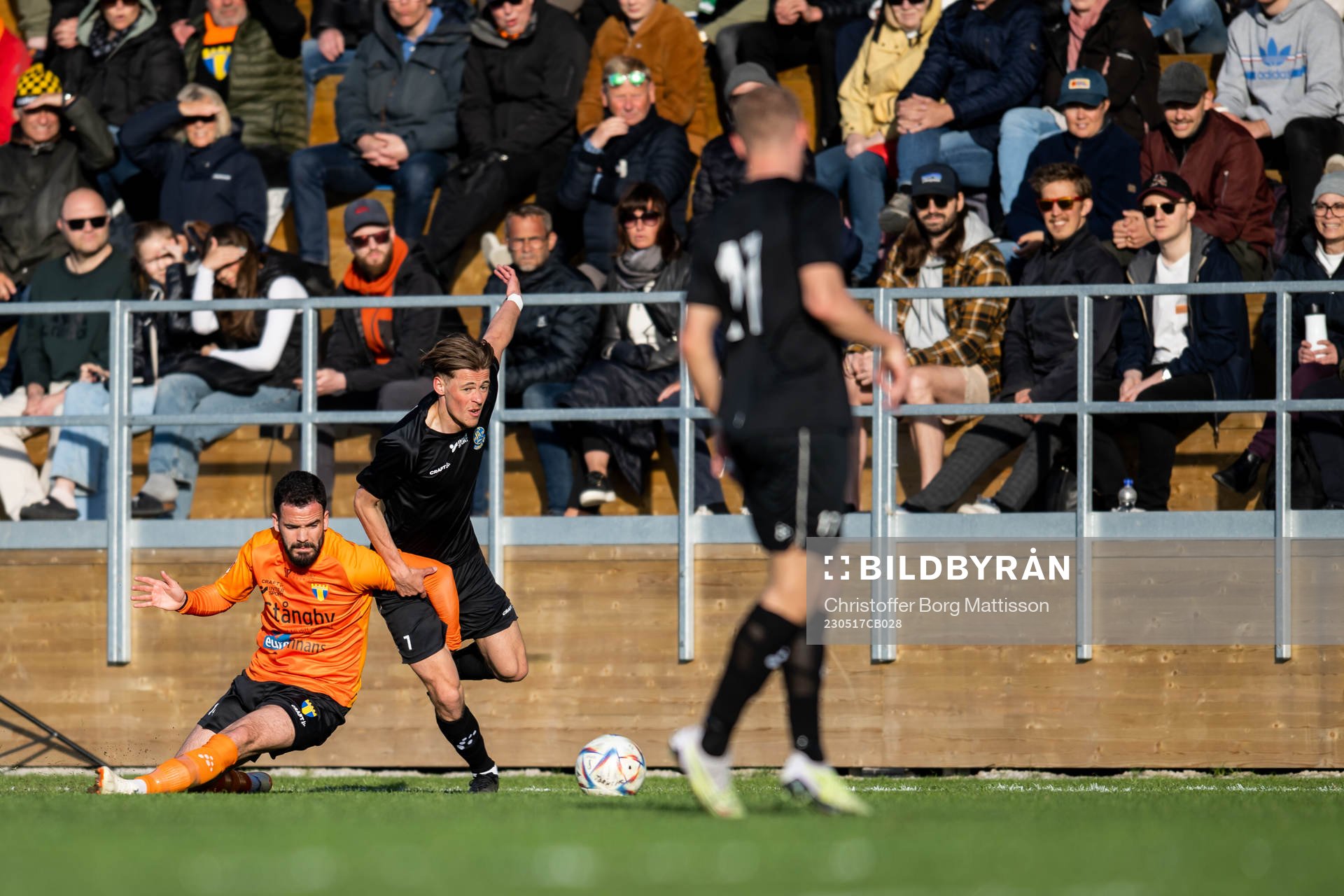Torns IFs Granit Stagova och Lunds BKs Alexander Nilsson under fotbollsmatchen i Division 1 Södra mellan Torns IF och Lunds BK den 17 maj 2023 i Lund.