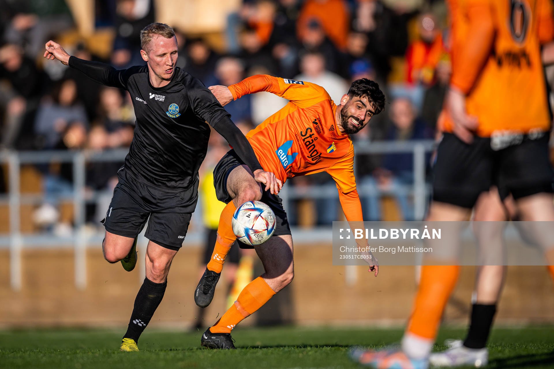 Lunds BKs André Kamp och Torns IFs Zackarias Faour under fotbollsmatchen i Division 1 Södra mellan Torns IF och Lunds BK den 17 maj 2023 i Lund.