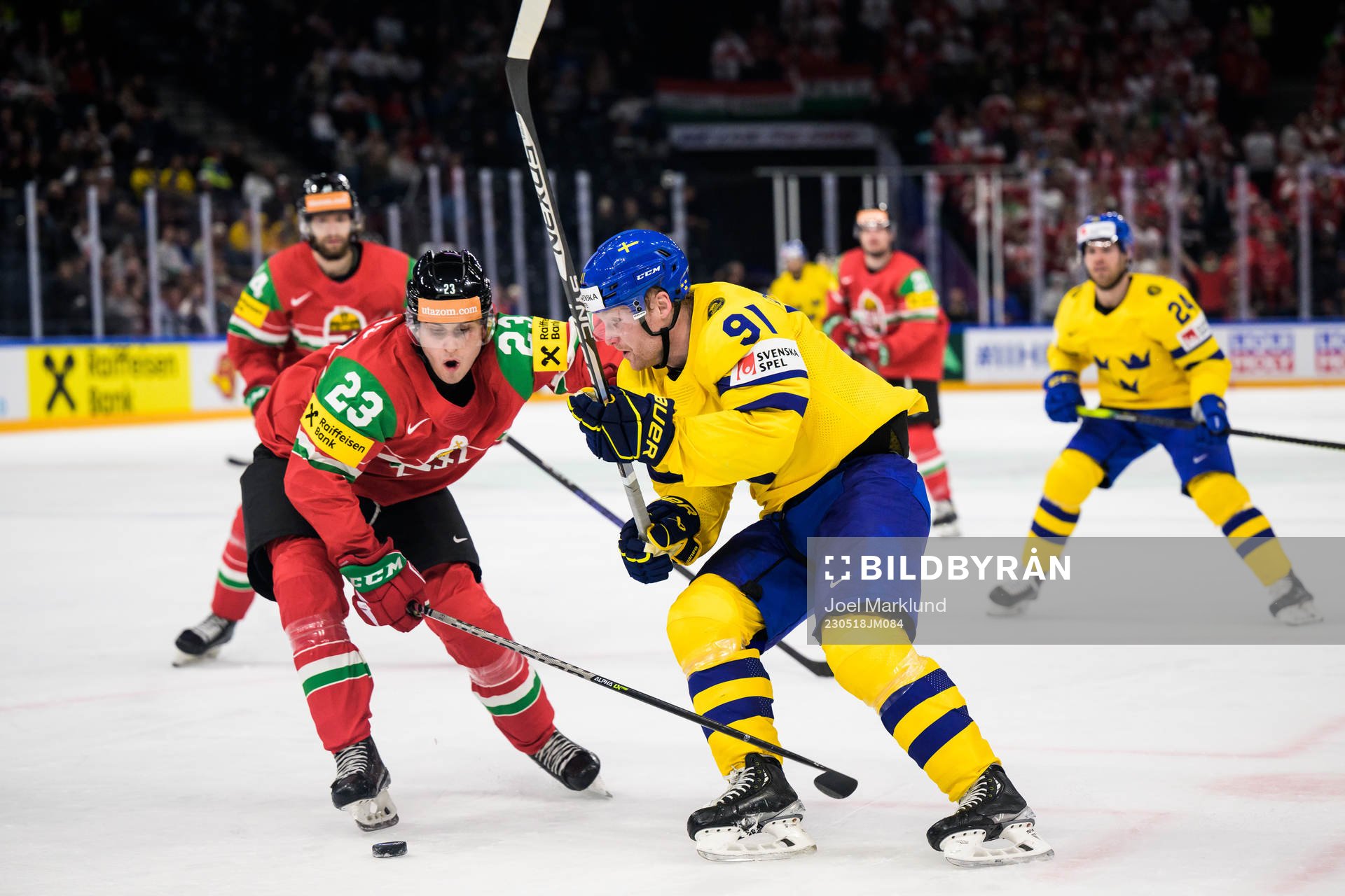 Zeteny Hadobas of Hungary and Carl Grundström of Sweden