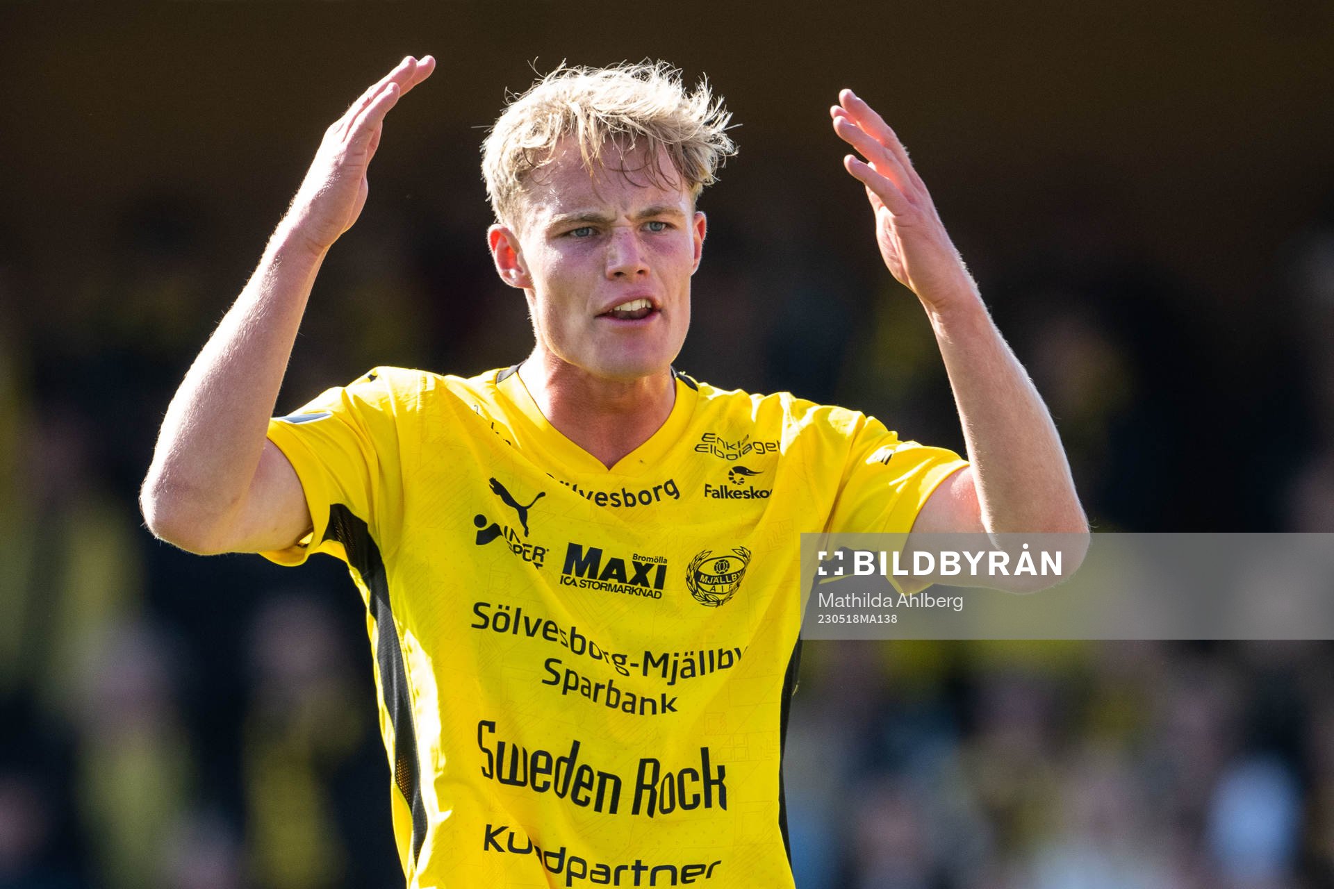 Mjällbys Max Fenger deppar