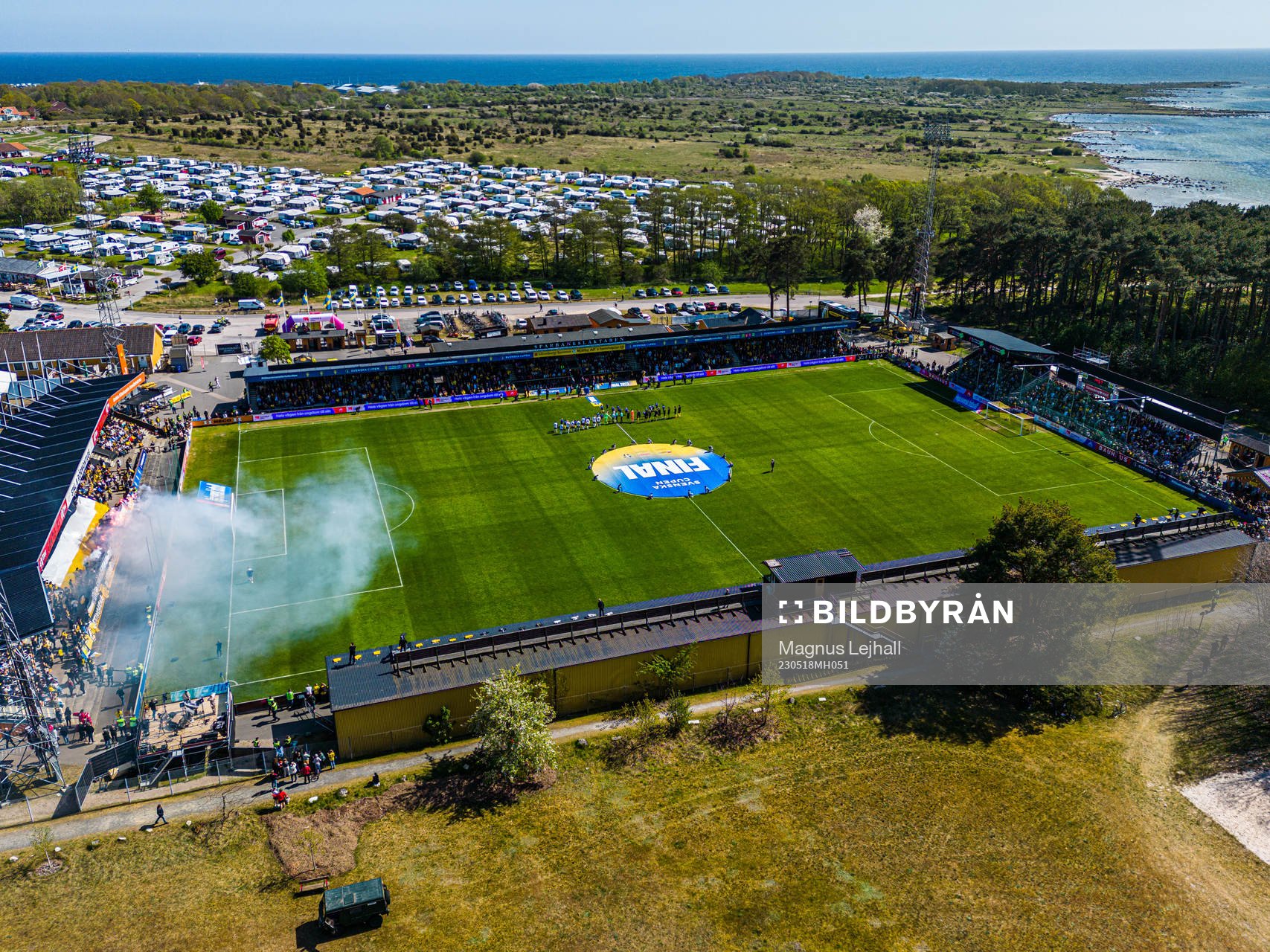 Strandvallen med line up