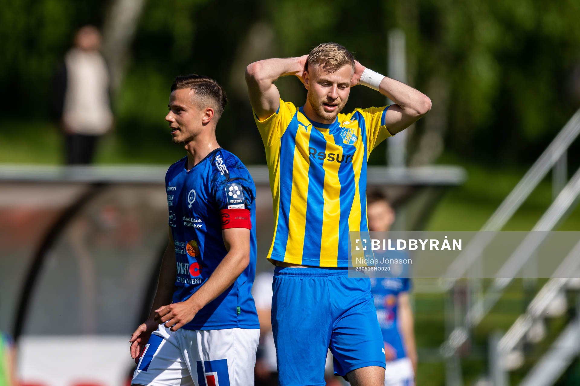 Eskilsminne IFs Oliver Åkerman deppar