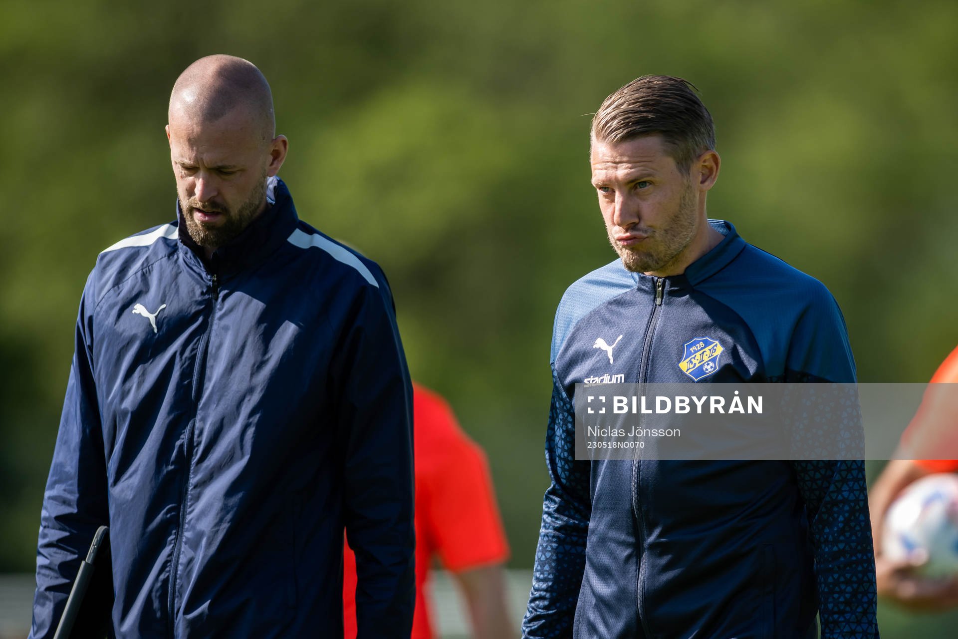 Eskilsminne IFs tränare Patrik Ingelsten deppar