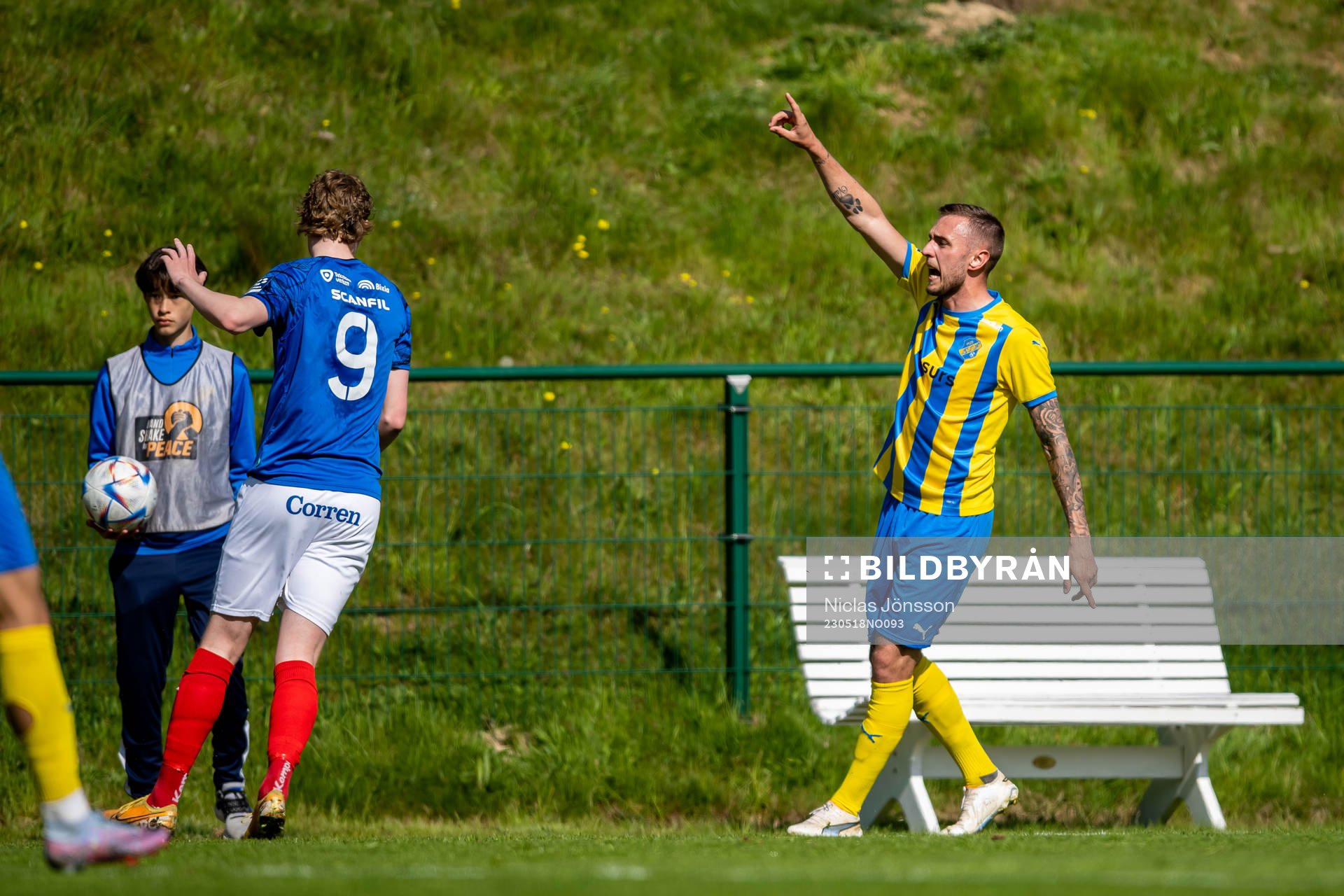 Eskilsminne IFs Casper Seger reagerar