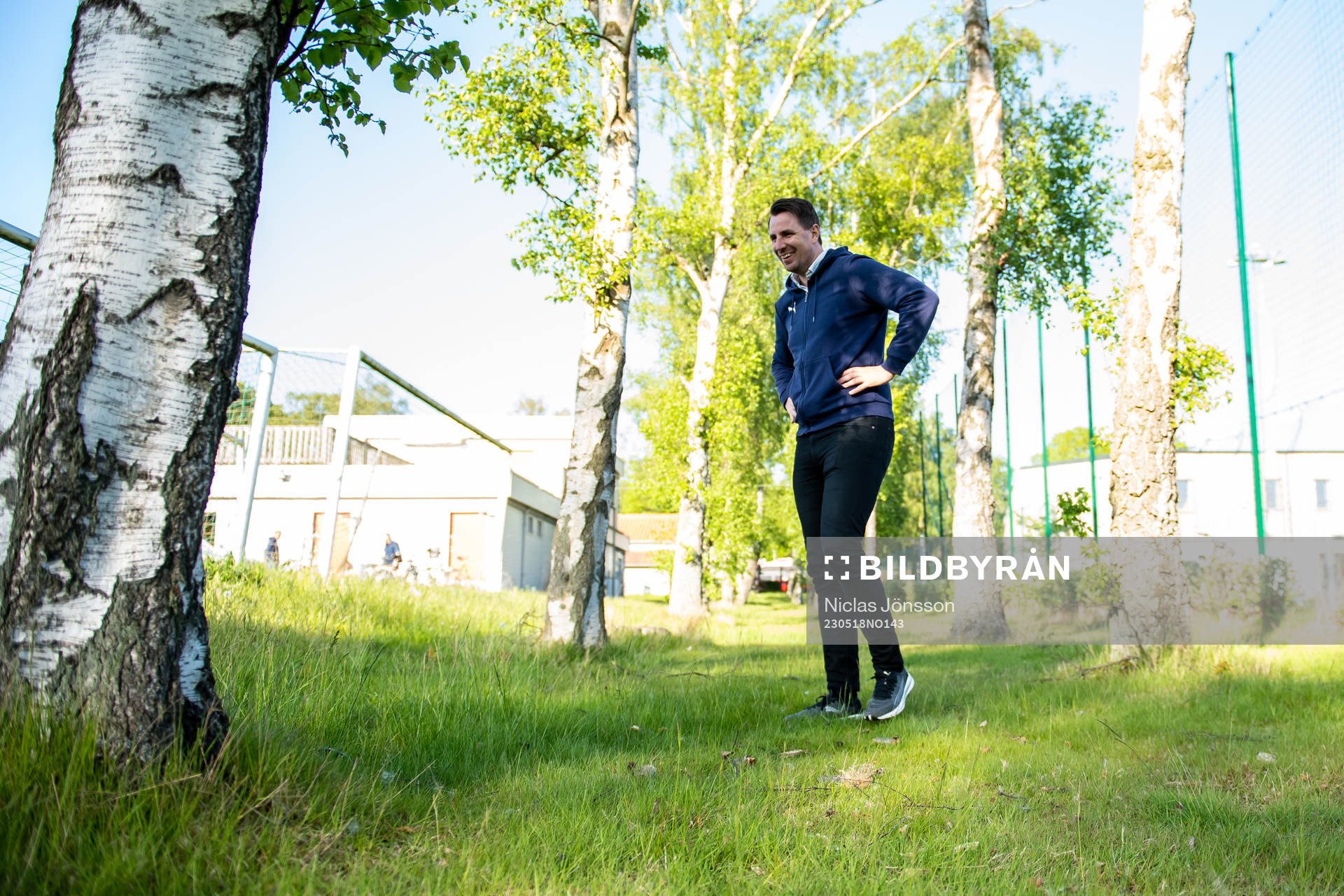 Eskilsminne IFs sportchef Adrian Andersson poserar för porträtt efter fotbollsmatchen i Division 1 Södra mellan Eskilsminne och Åtvidaberg den 18 maj 2023 i Helsingborg.