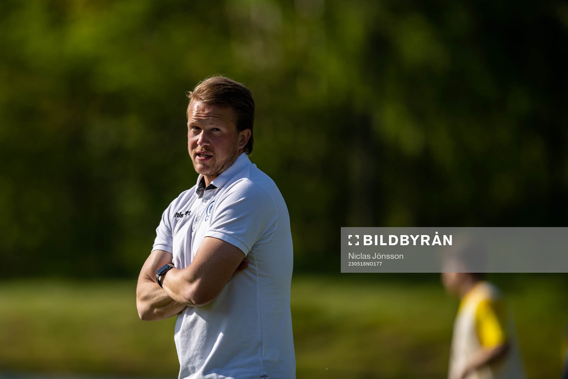 Åtvidabergs FFs huvudtränare Anders Bååth under fotbollsmatchen i Division 1 Södra mellan Eskilsminne och Åtvidaberg den 18 maj 2023 i Helsingborg.
