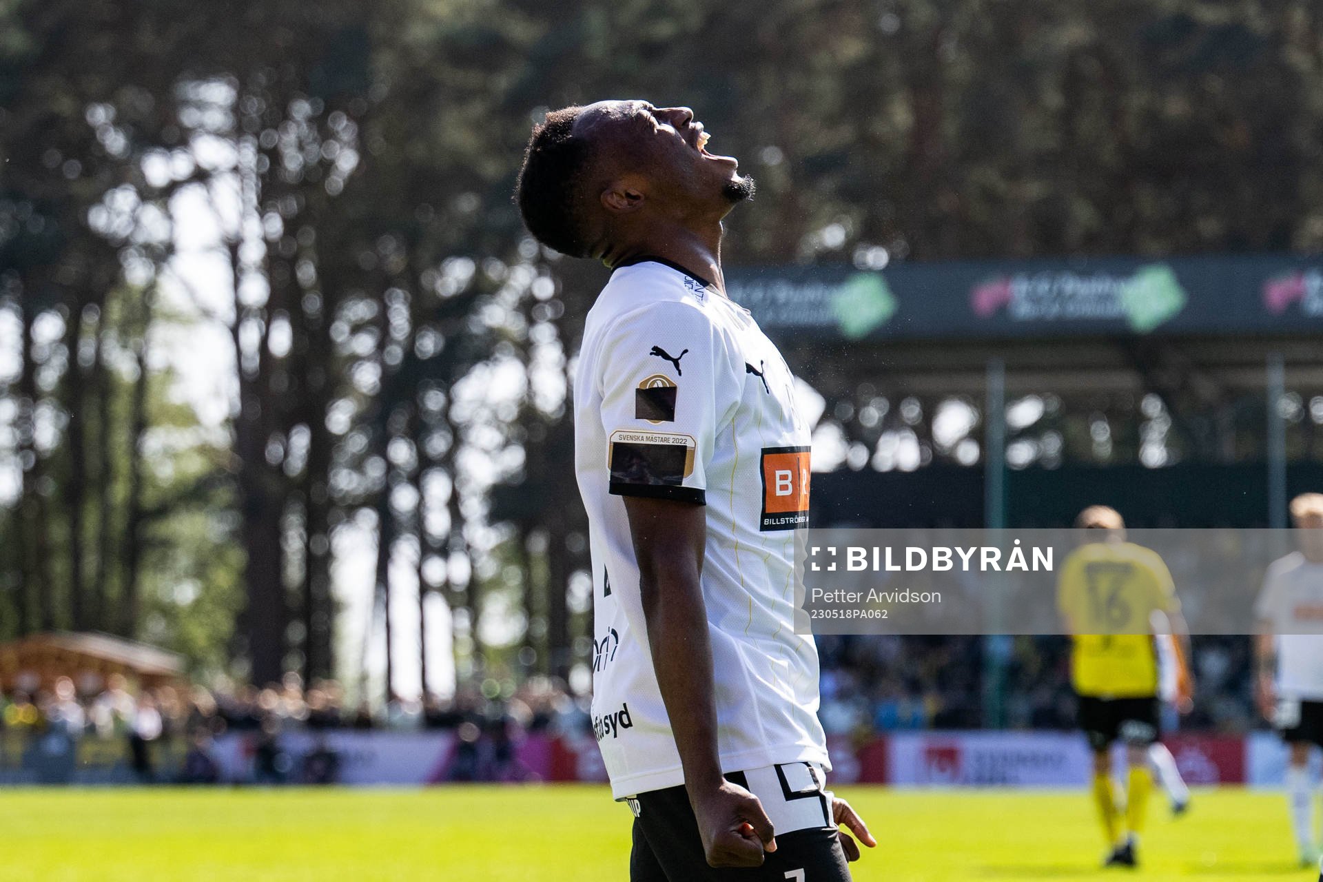 Häckens Ibrahim Sadiq reagerar