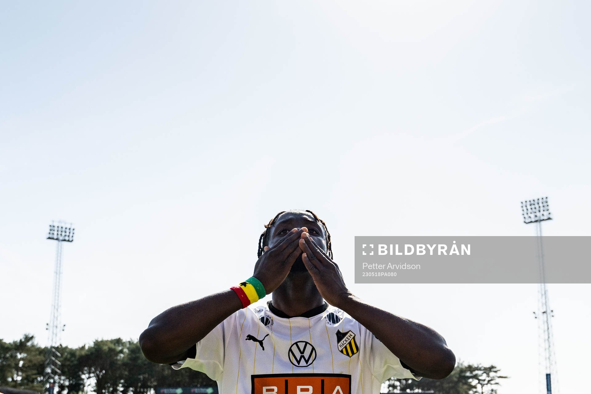 Häckens Ibrahim Sadiq jublar