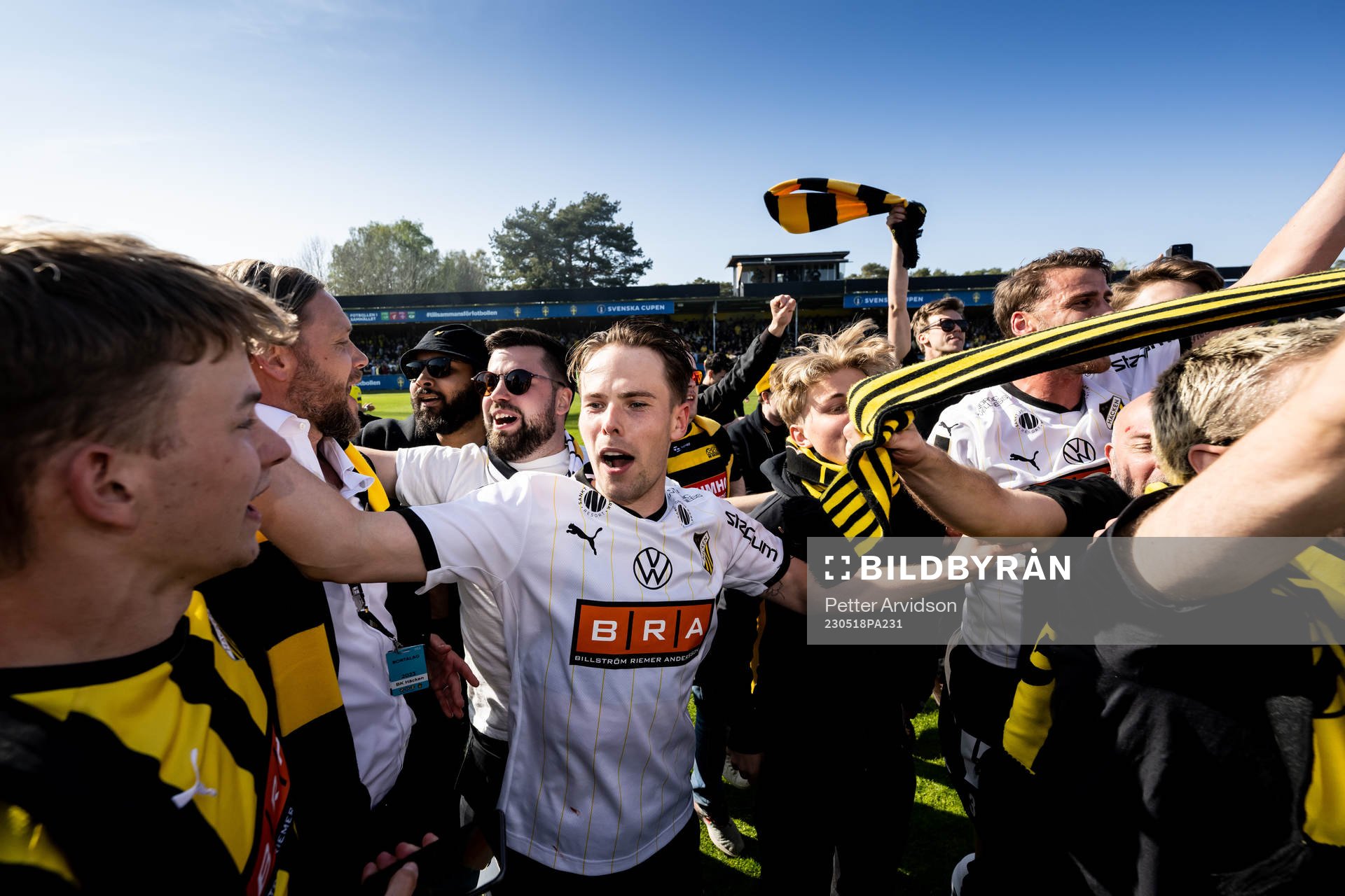 Häckens Lars Olden Larsen jublar