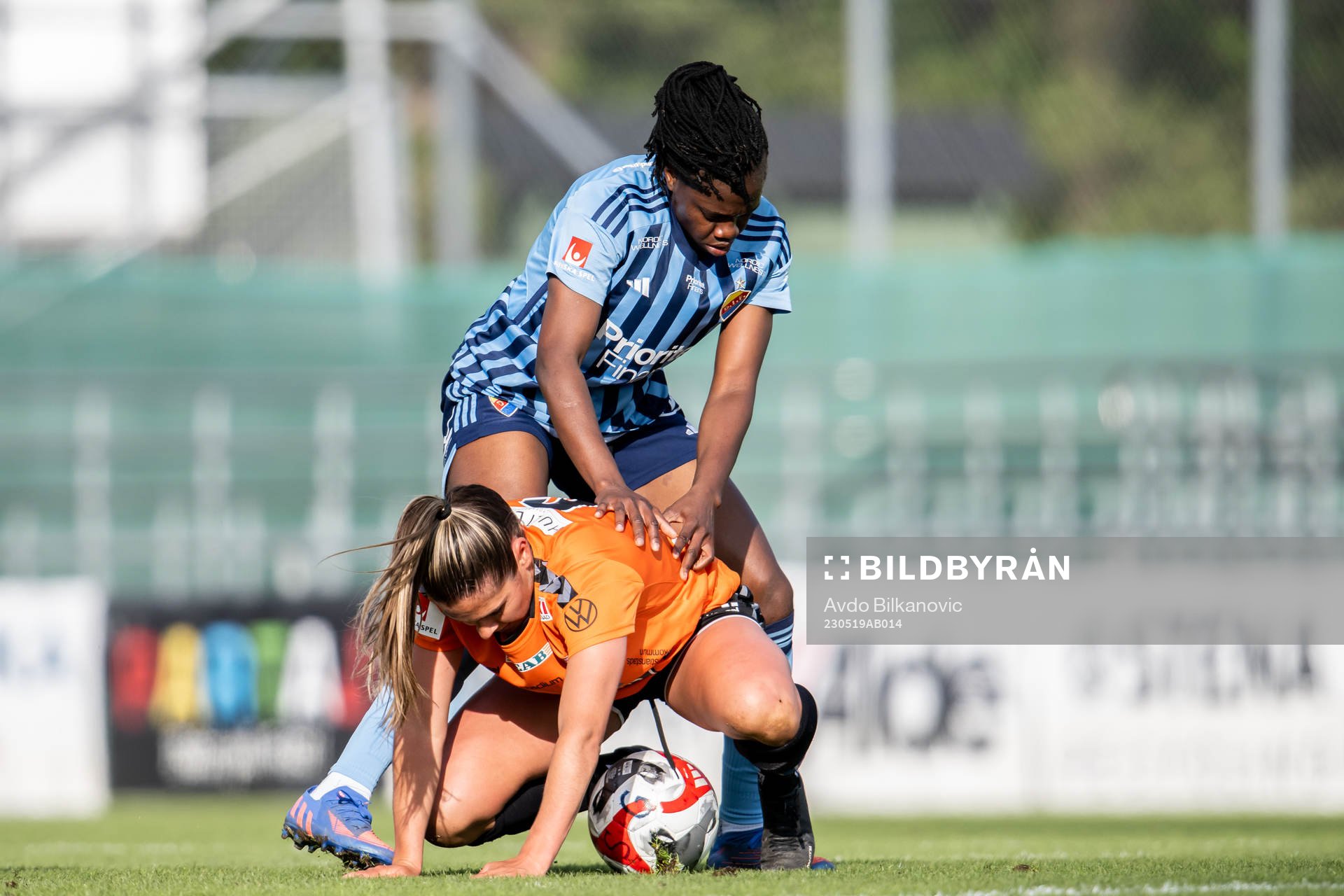 Kristianstads Carly Wickenheiser och Djurgårdens Flavine
