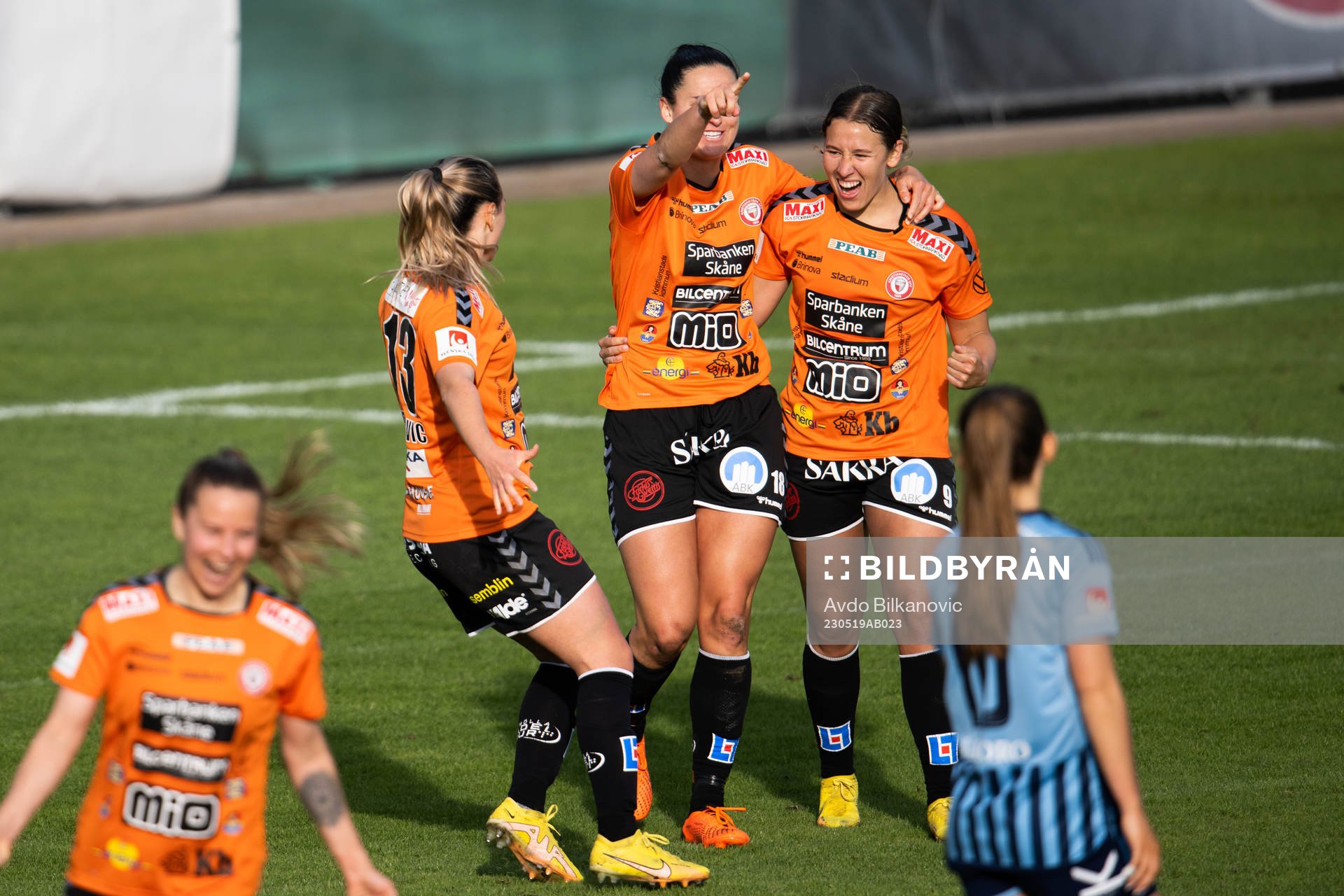 Kristianstads Evelyne Viens, Tabitha Michelle Tindell och