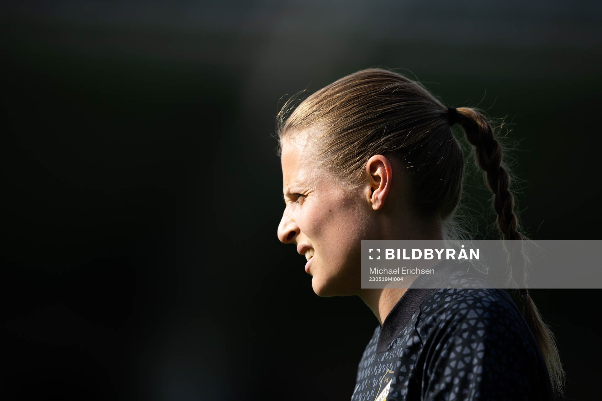 Häckens Anna Anvegård innan fotbollsmatchen i