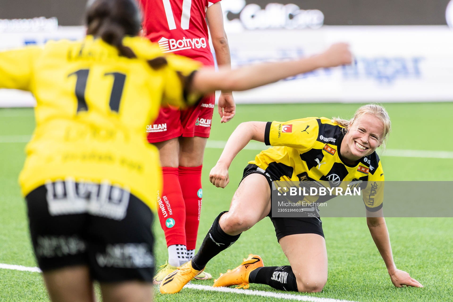 Häckens Julie Blakstad jublar
