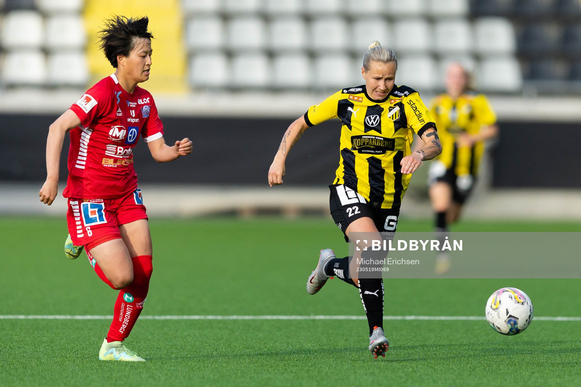 Linköpings Saori Takarada och Häckens Marika Bergman