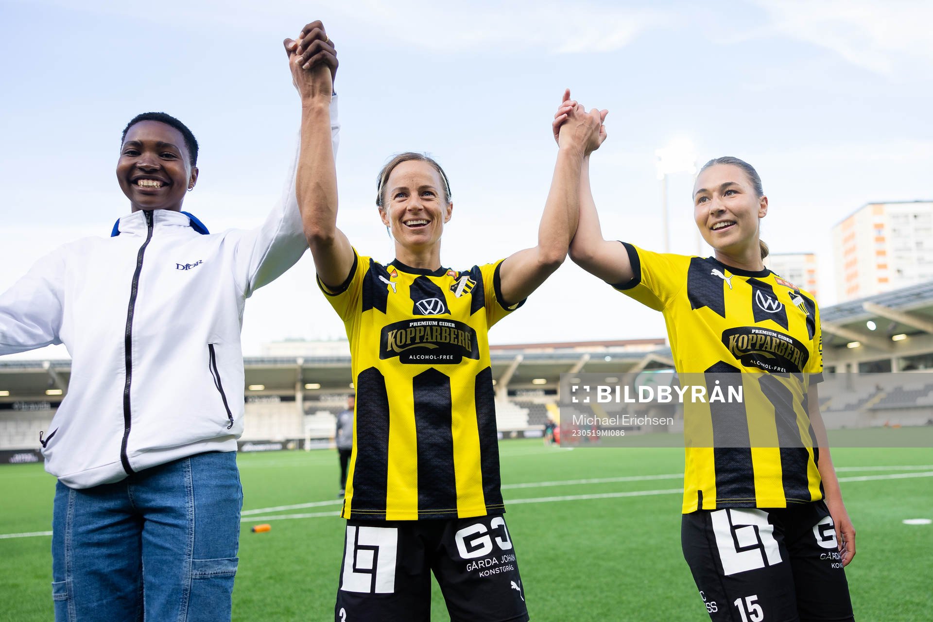 Häckens Aisha Masaka, Aivi Luik och Alexandra Hellekant