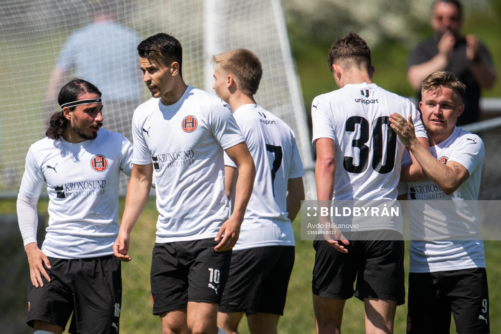 Hittarp IKs Teddy Bermudez jublar efter 1-1 målet under fotbollsmatchen i Division 2 Västra mellan Hittarp IK och Nässjö FF den 20 maj 2023 i Hittarp.