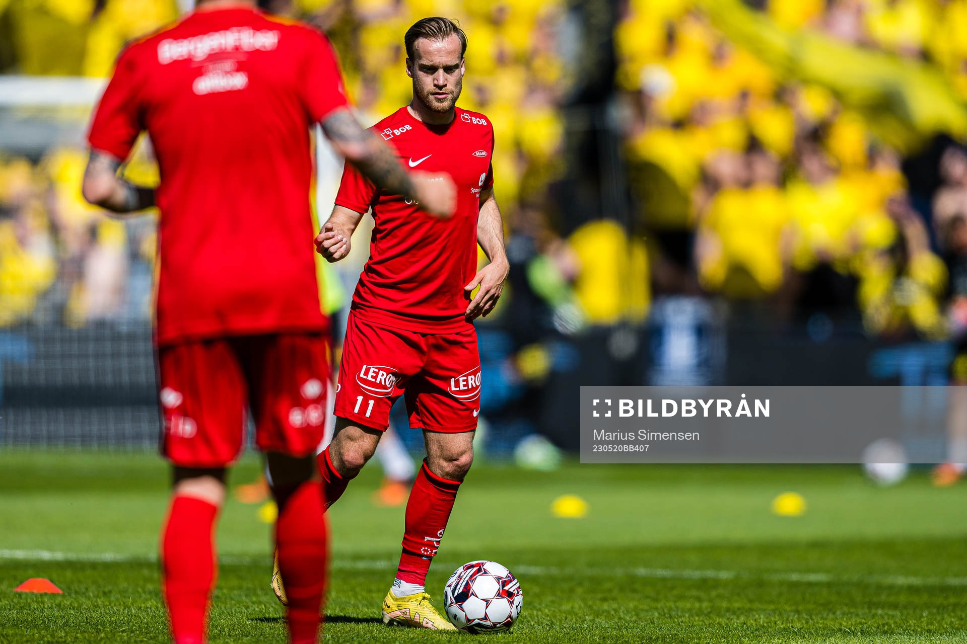 Bård Finne of Brann warms up