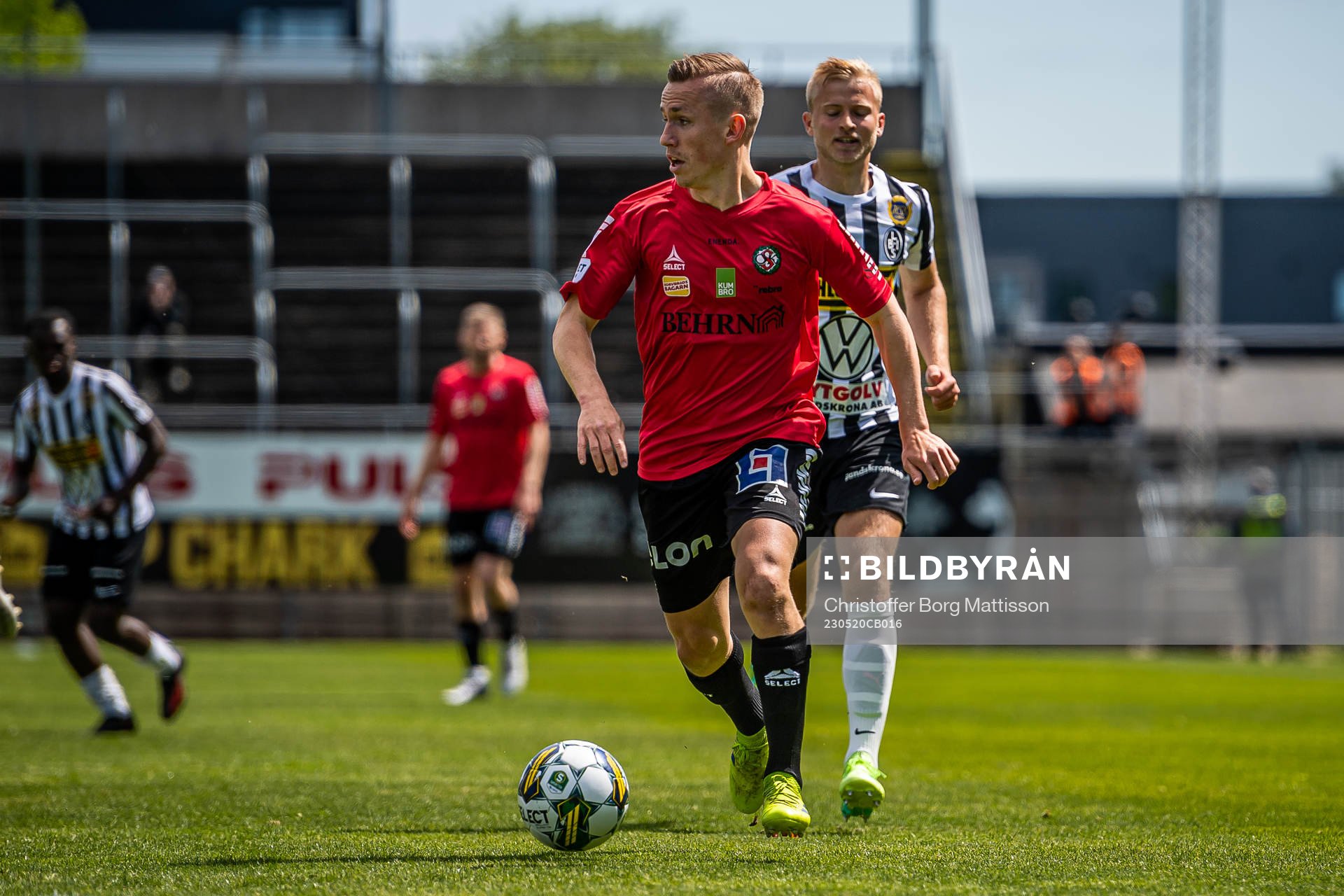 Örebros David Seger under fotbollsmatchen i Superettan mellan Landskrona och Örebro den 20 maj 2023 i Landskrona. 