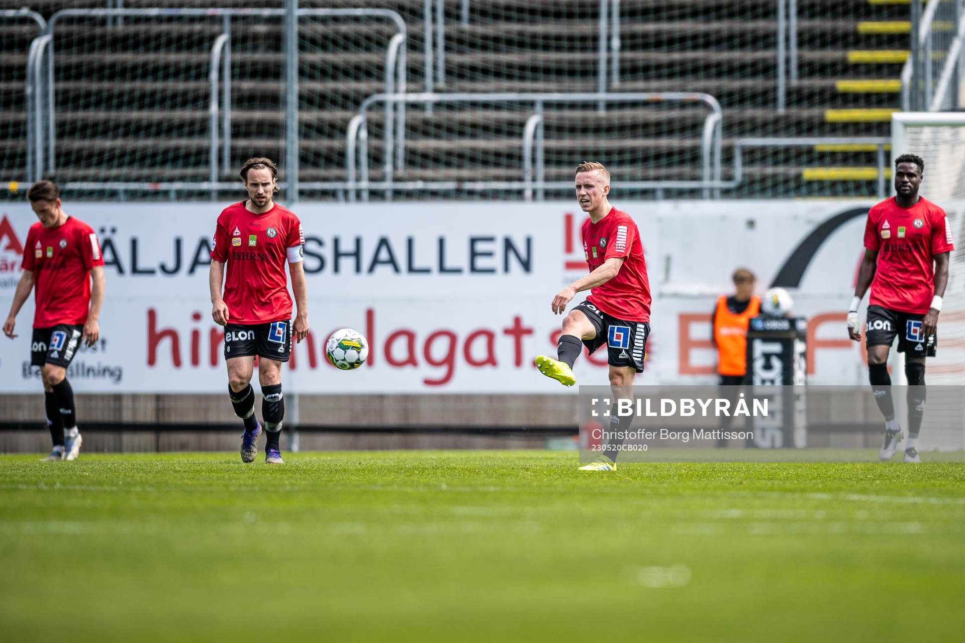 Örebros Kevin Walker och David Seger deppar