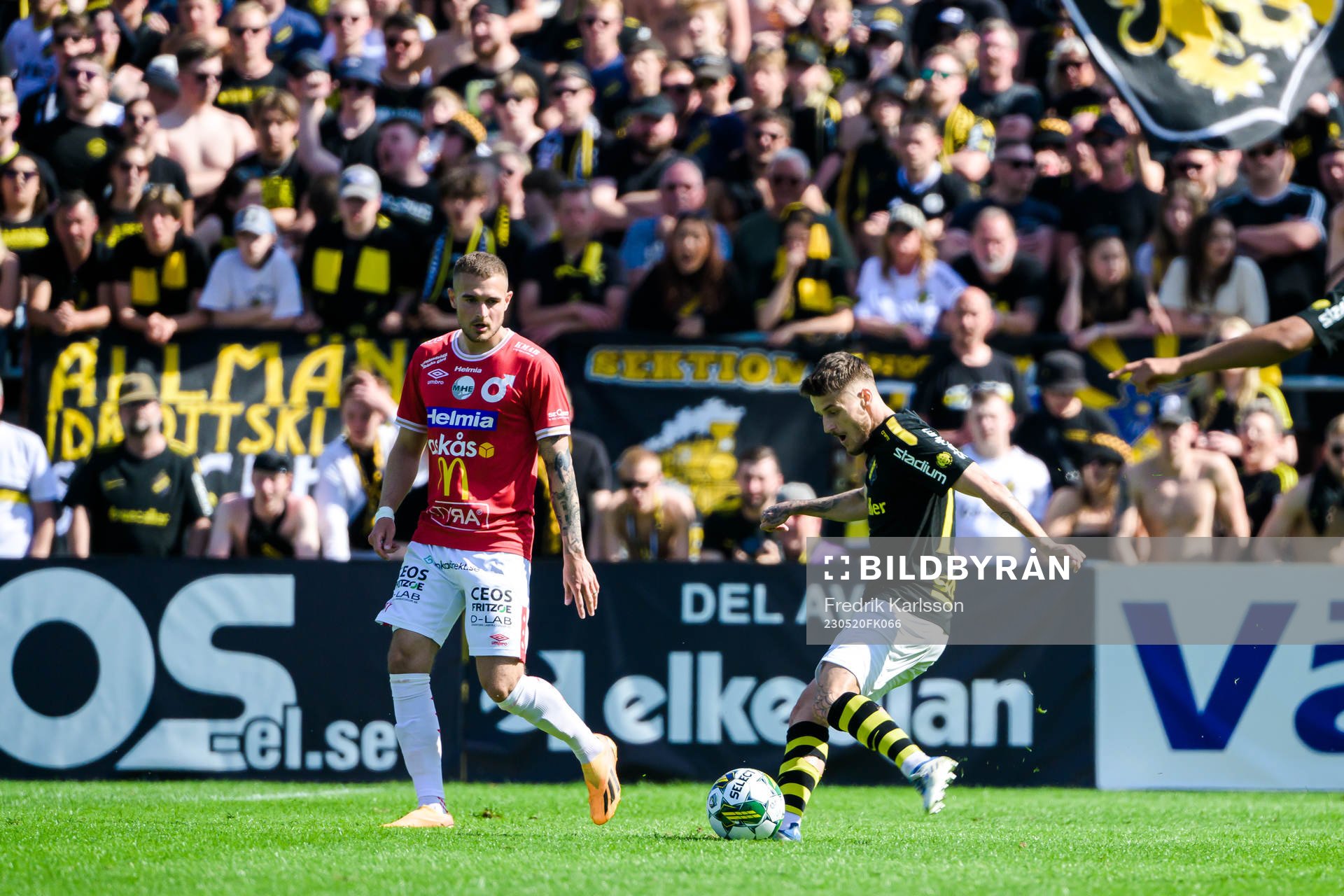 Degerfors Christos Gravius och AIKs Vincent Thill