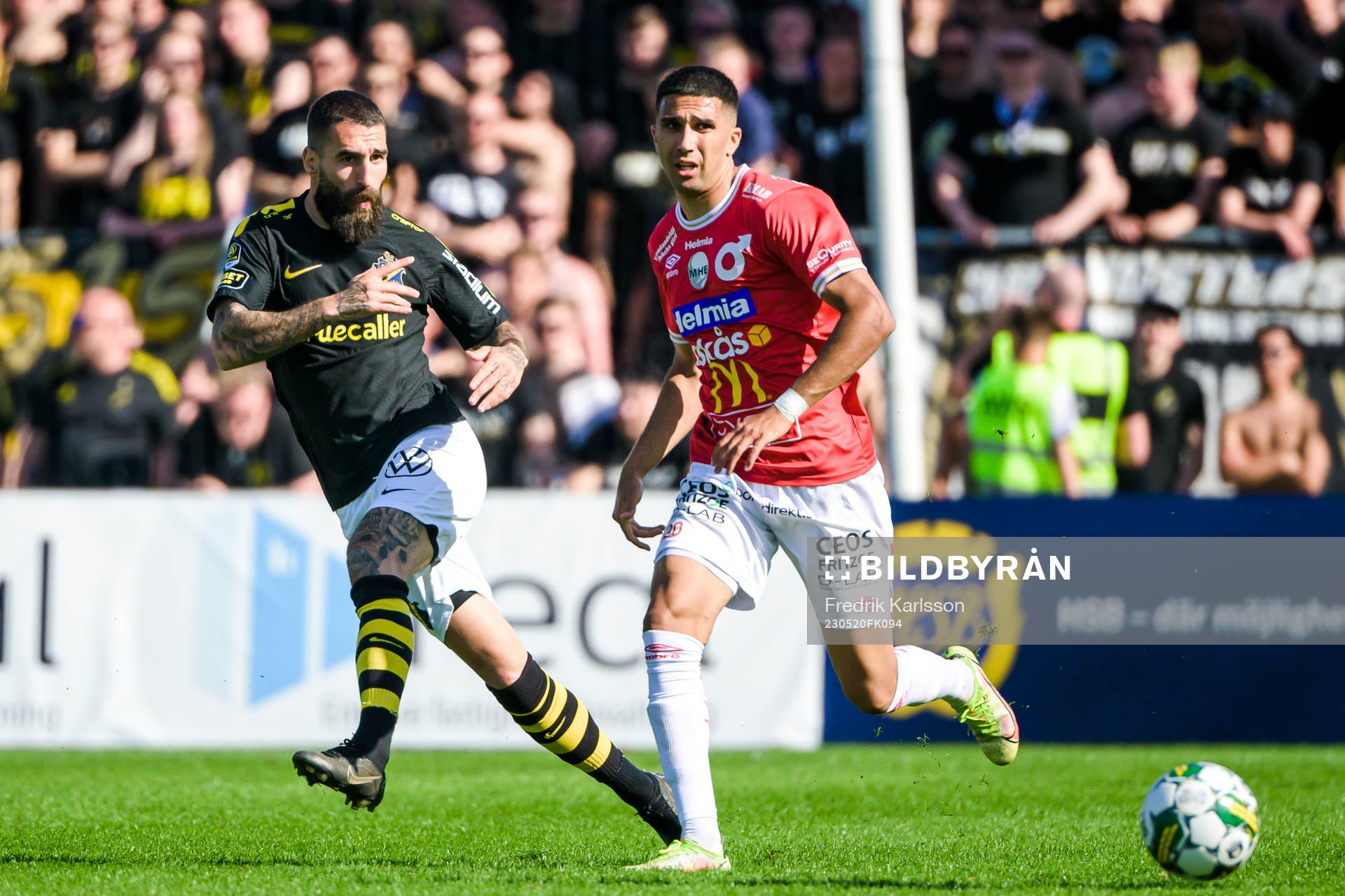 AIKs Jimmy Durmaz  och Degerfors Elyas Bouzaiene
