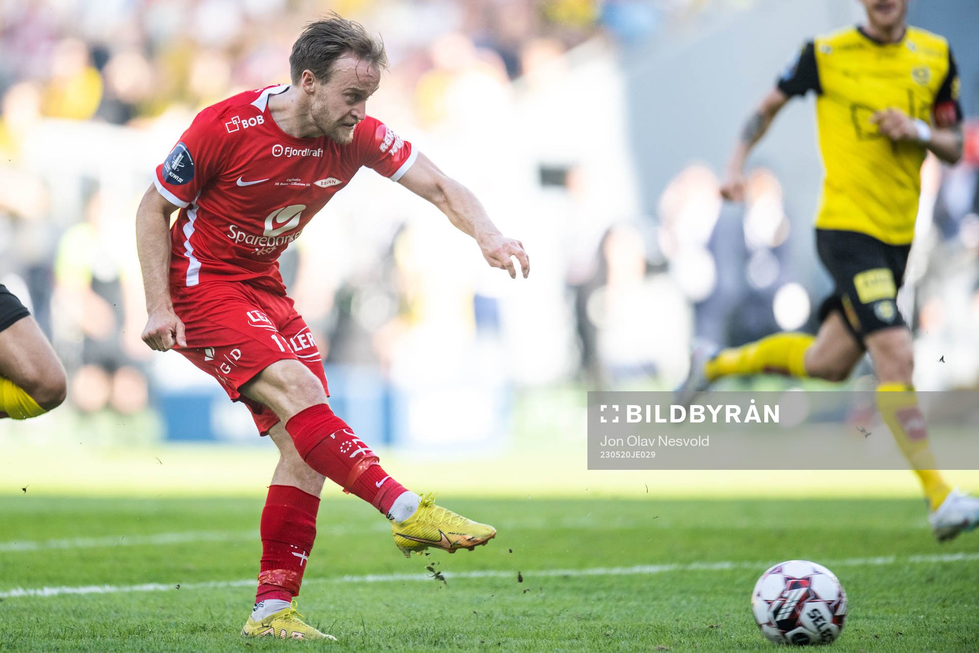Bård Finne of Brann scores 2-0