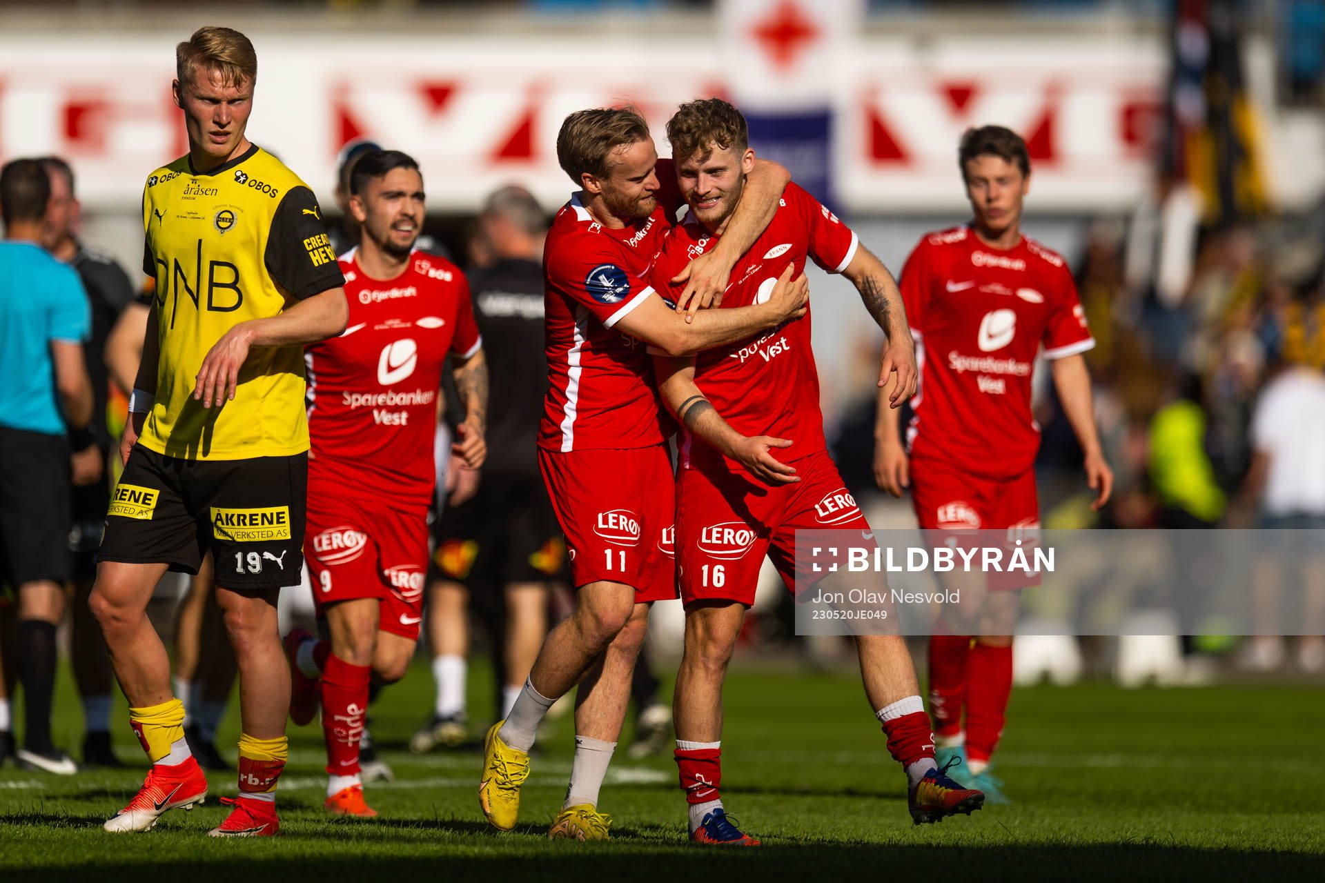 Bård Finne and Ole Didrik Blomberg of Brann celebrate