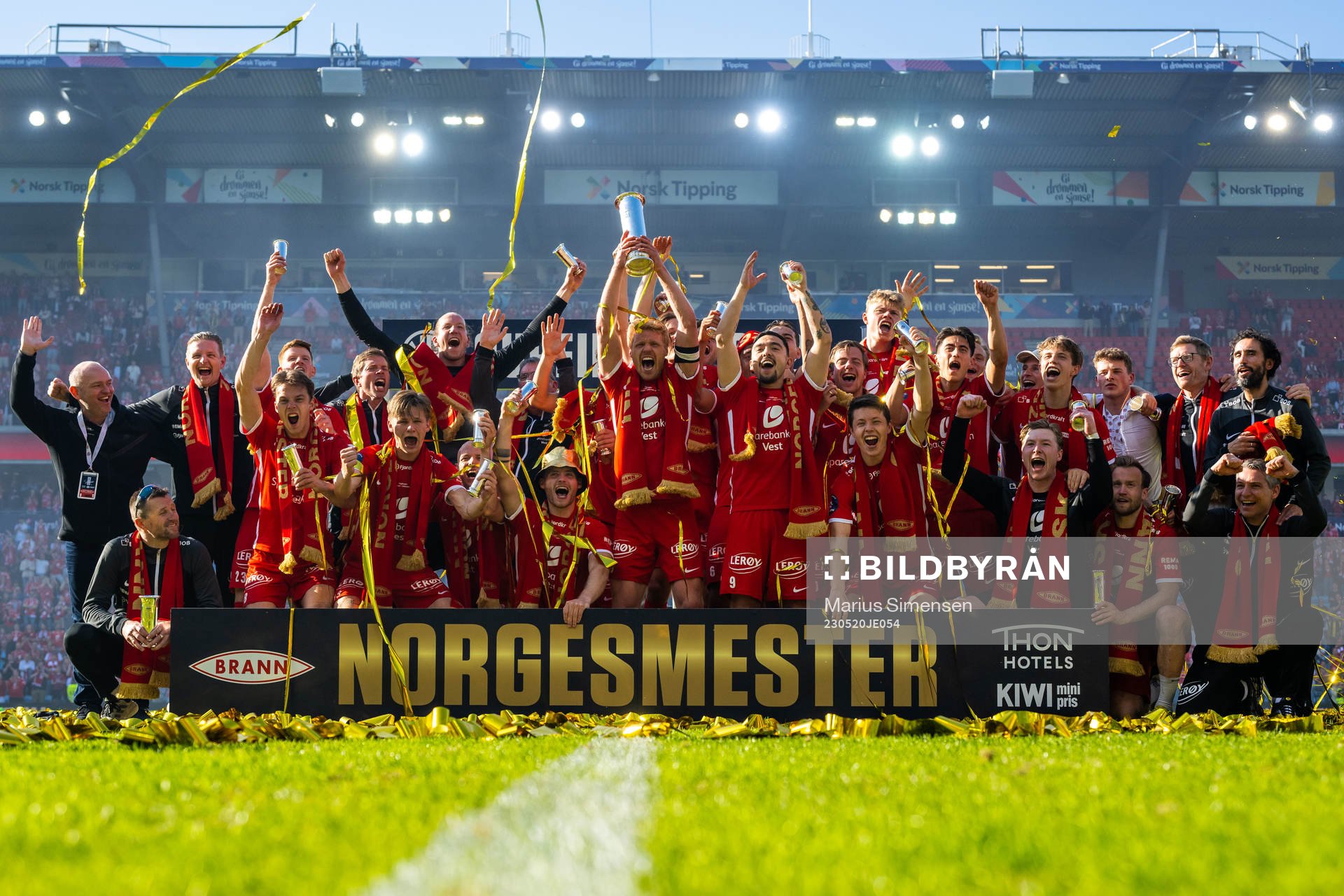 Players of Brann celebrate after the cup final between Brann and Lillestrøm on May 20, 2023 in Oslo. 
