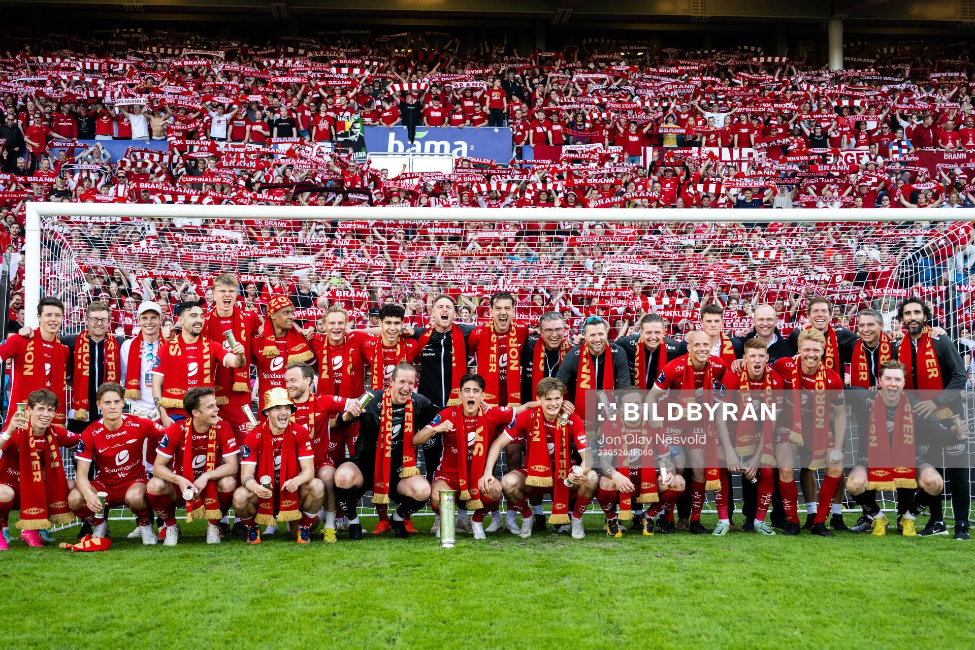 Players and staff of Brann celebrate after the cup final between Brann and Lillestrøm on May 20, 2023 in Oslo. 