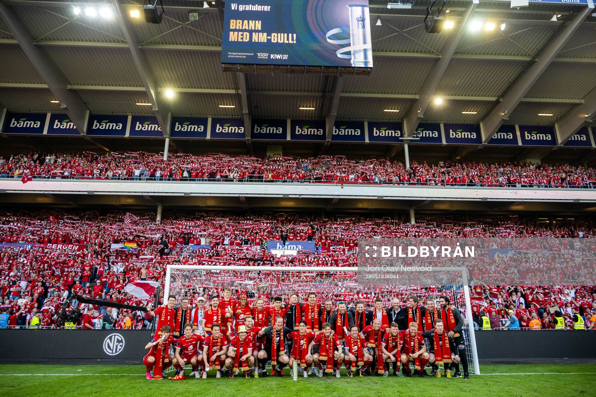 Players and staff of Brann celebrate