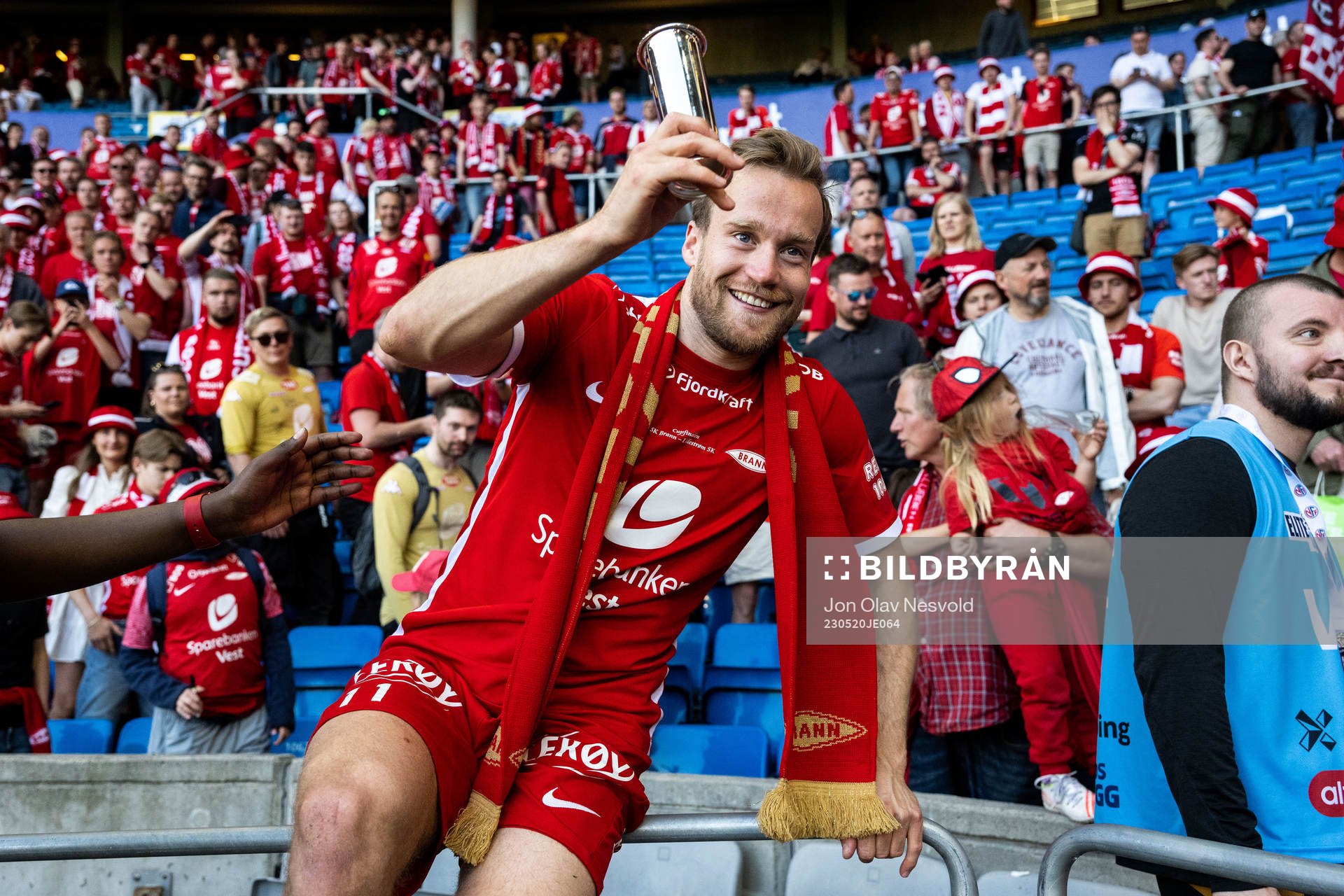 Bård Finne of Brann celebrates