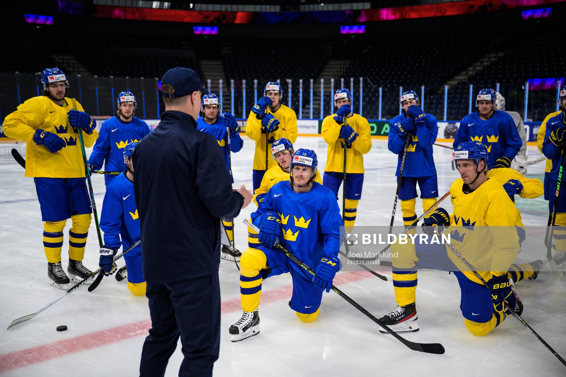 Assistant coach Nicklas Rahm of Sweden gives instructions
