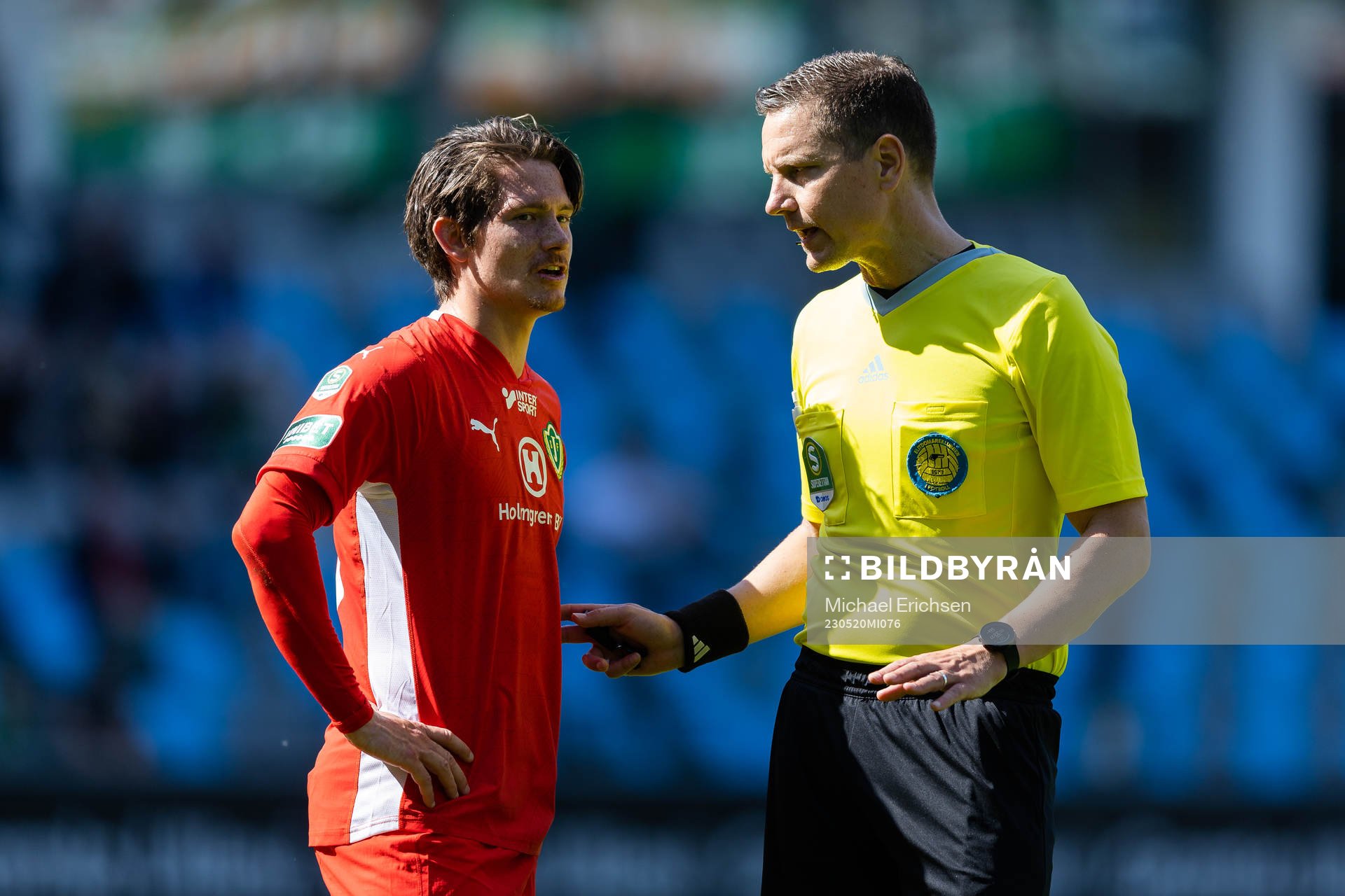 Jönköpings Södras Robin Book och domare Martin