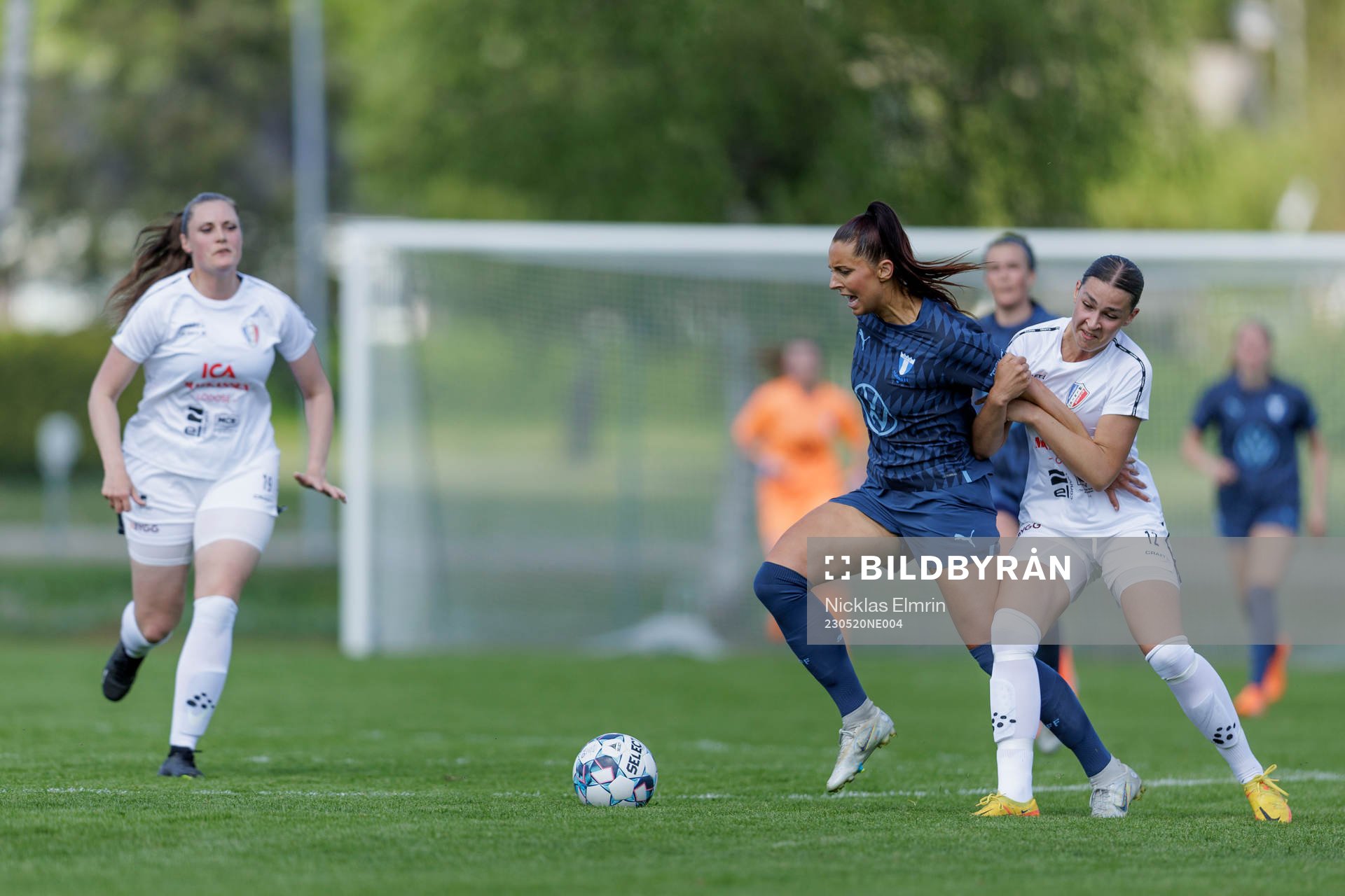 Malmö FFs Malin Gunnarsson mot Lödöse Nygårds Jessica