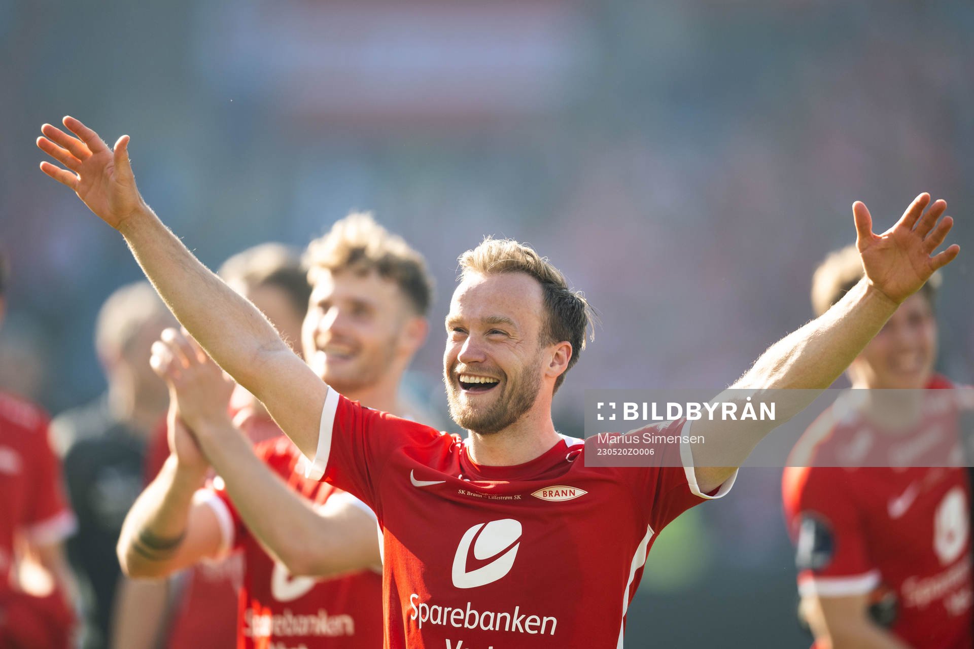 Bård Finne Wolfe of Brann celebrates