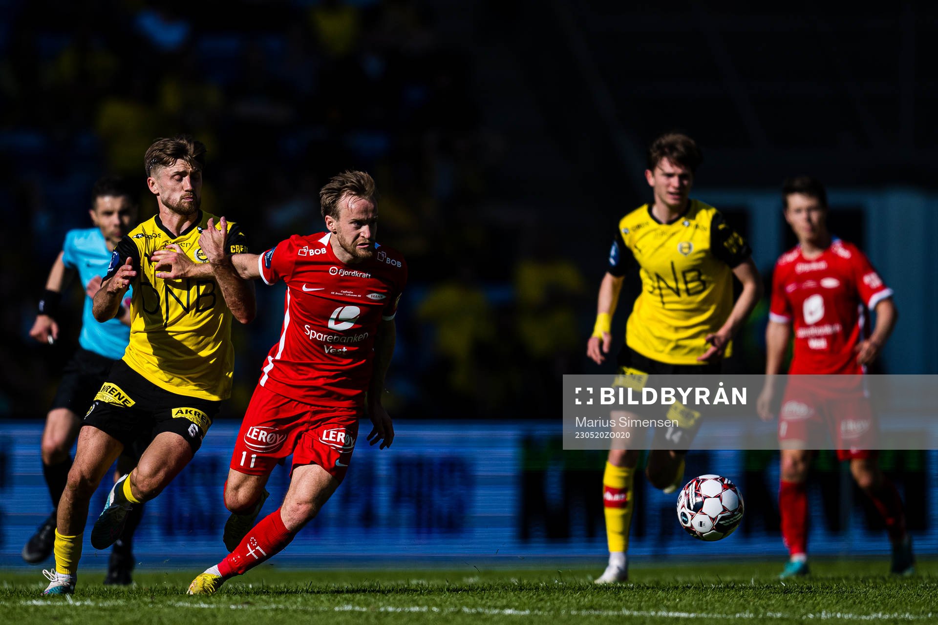 Vebjørn Hoff of Lillestrøm and Bård Finne of Brann