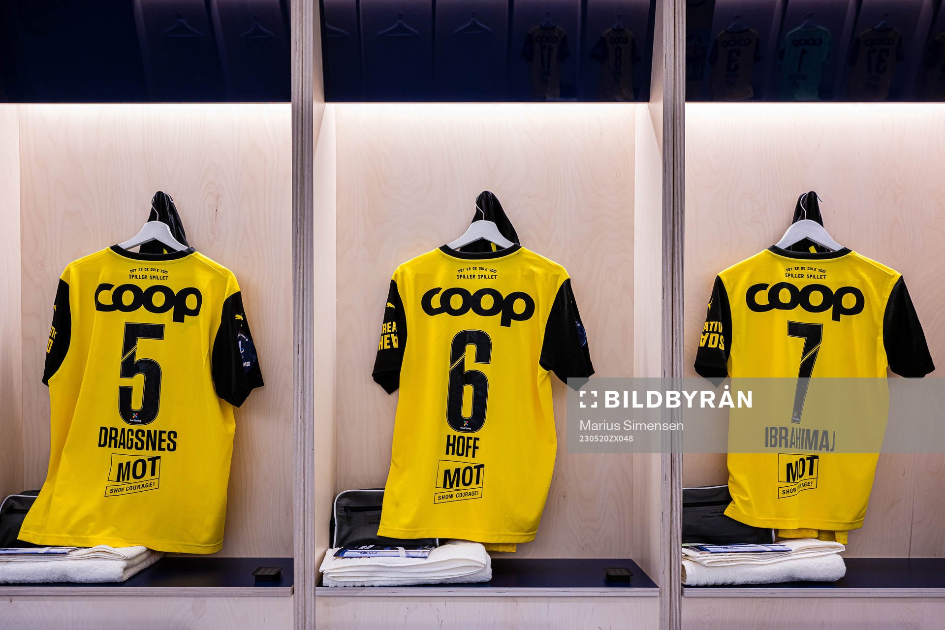 The shirt of Vetle Winger Dragsnes, Vebjørn Hoff and