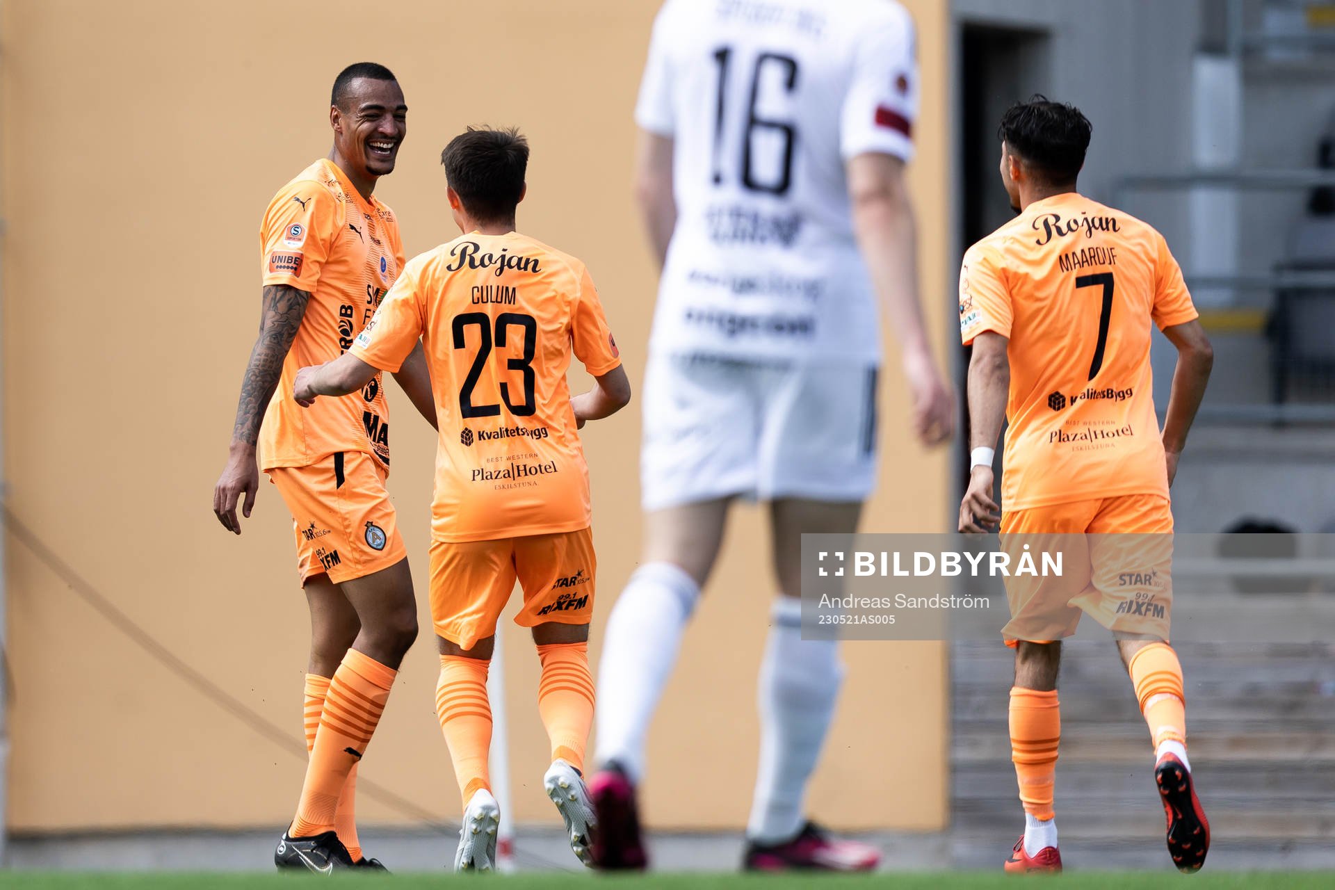 AFC Eskilstunas Simon Karlsson Adjei jublar