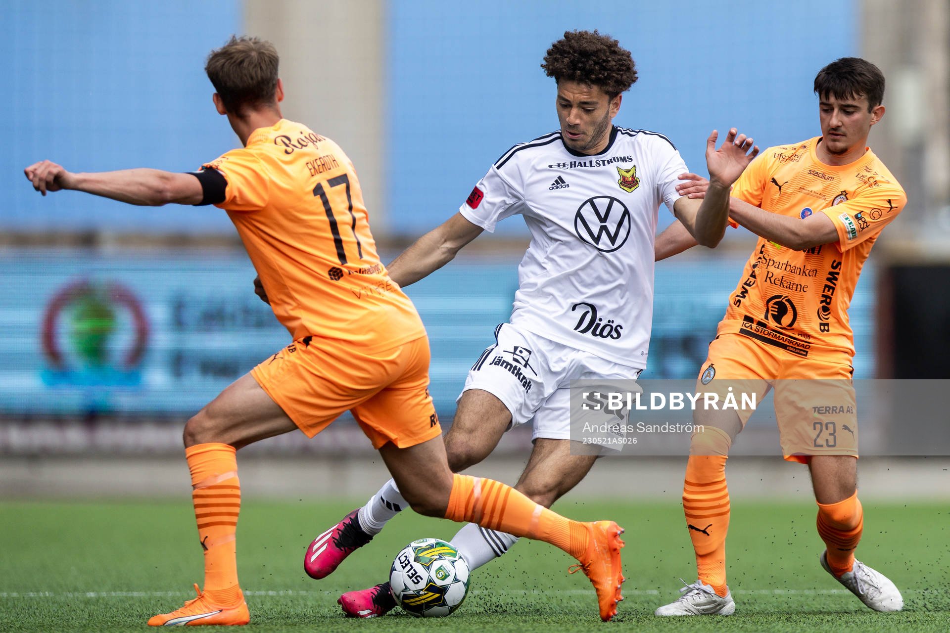 AFC Eskilstunas Anton Ekeroth och Armin Culum mot