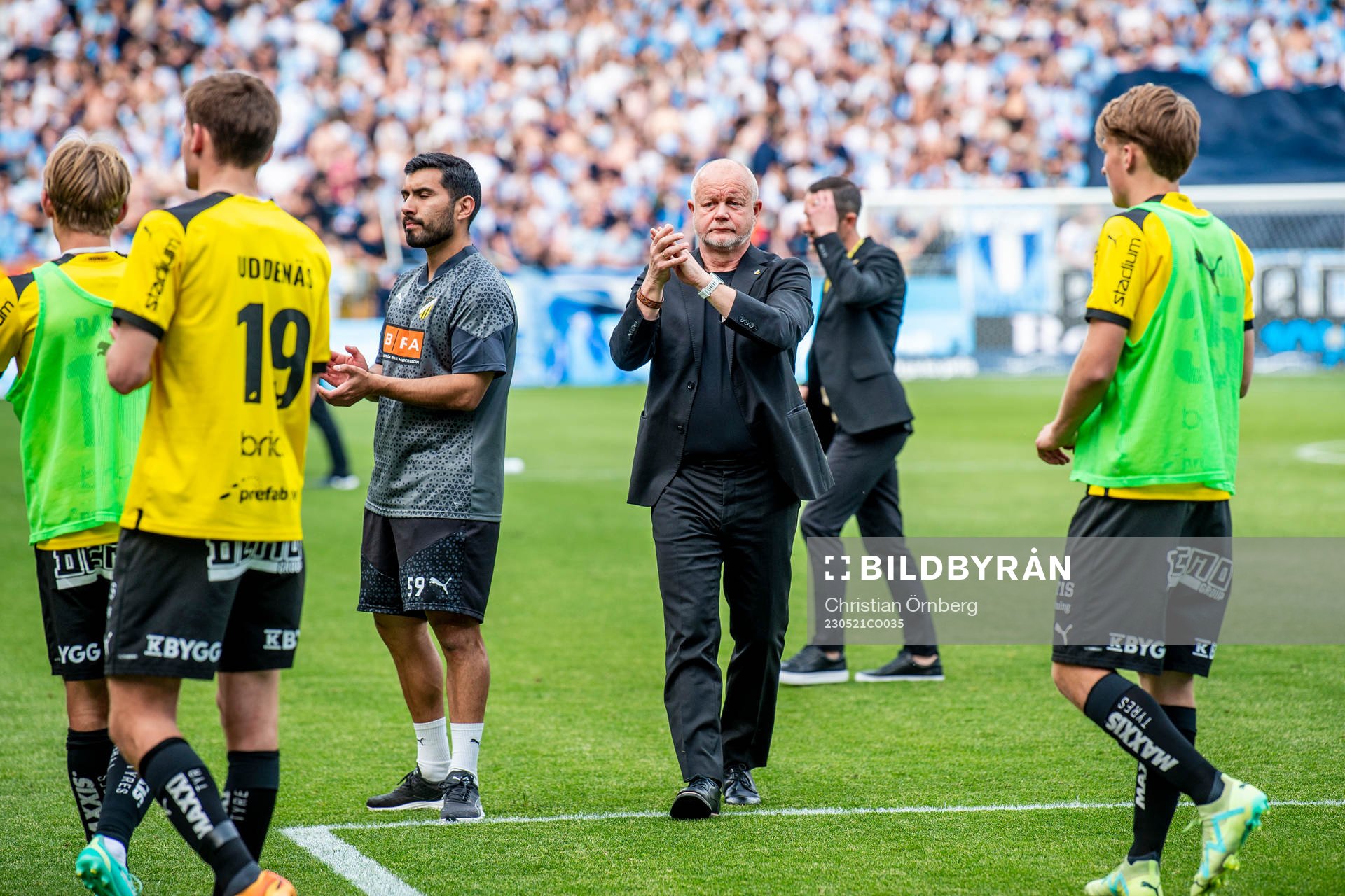 Häckens tränare Per-Mathias Høgmo tackar supportrarna