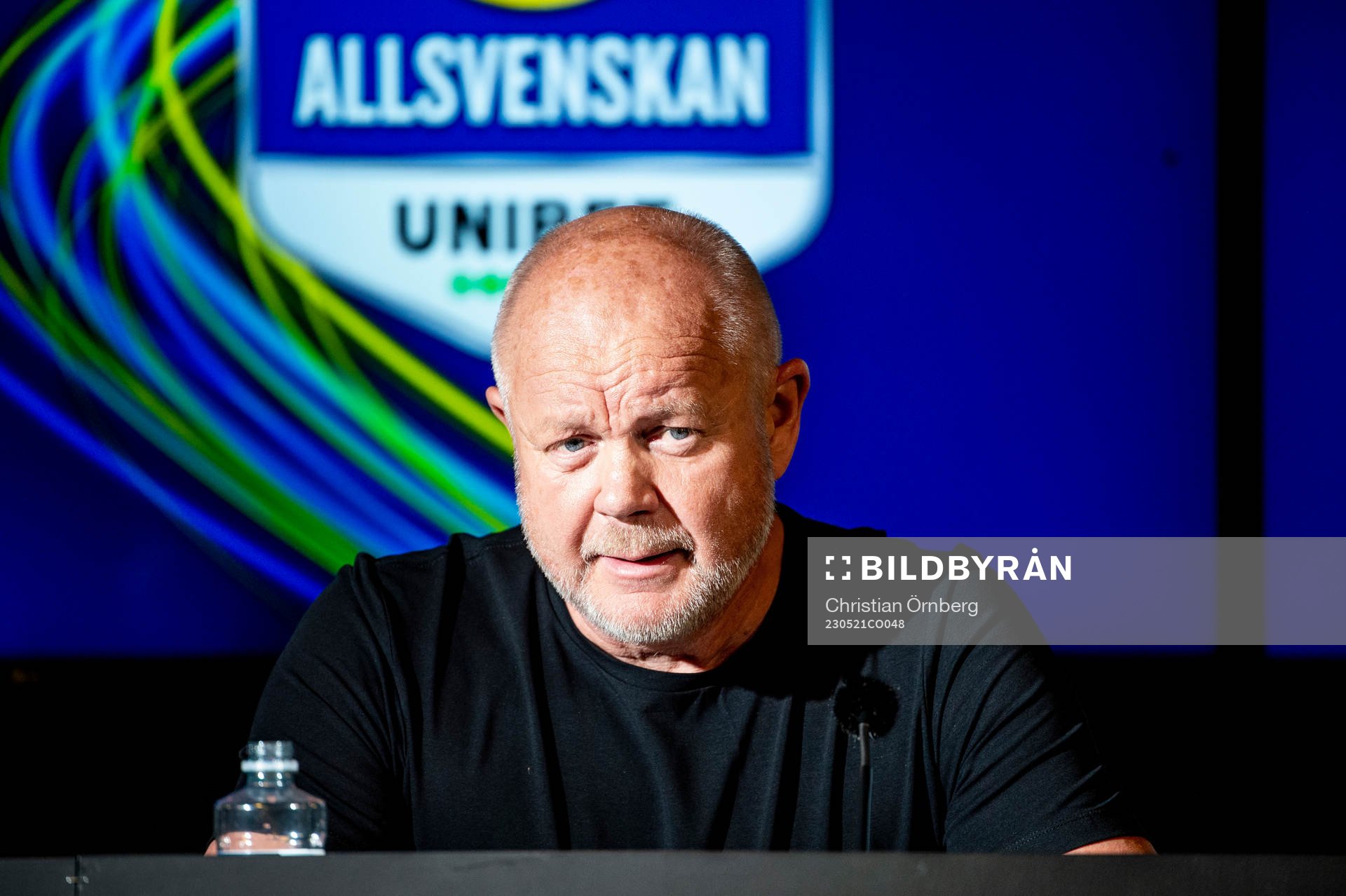 Häckens tränare Per-Mathias Høgmo på en presskonferens