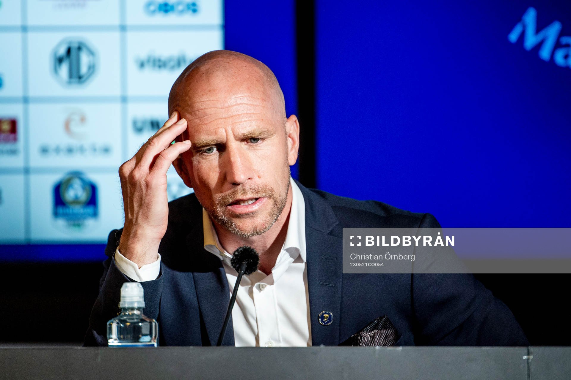 Malmö FFs tränare Henrik Rydström på en presskonferens