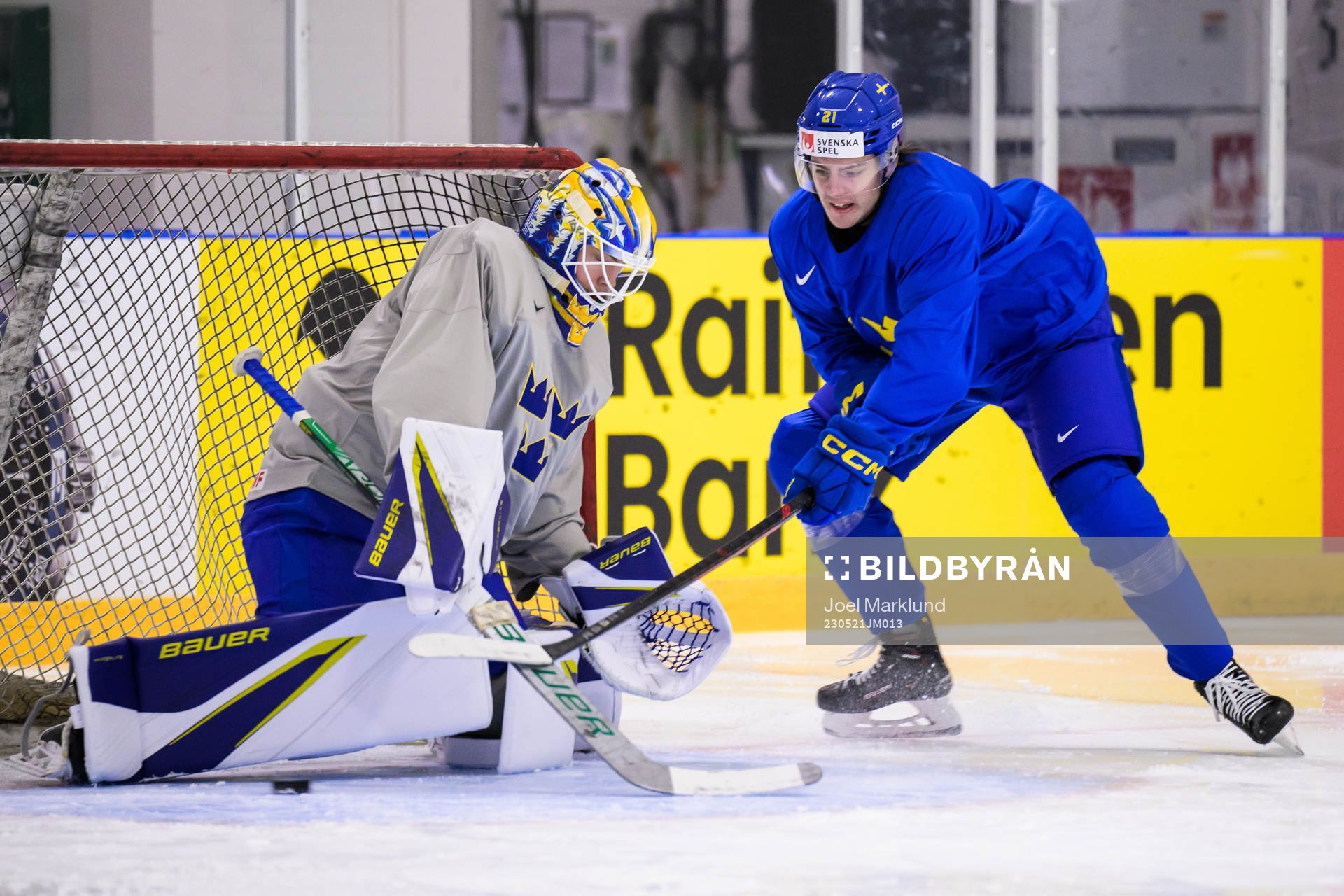 Goaltender Jesper Wallstedt and Leo Carlsson of Sweden at a