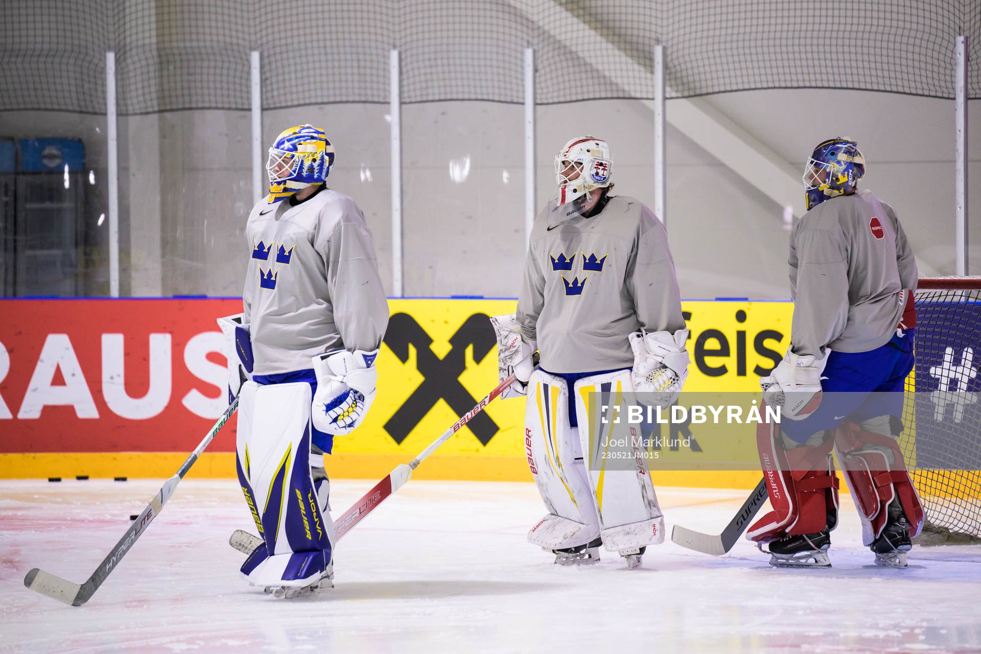 Goaltenders Jesper Wallstedt, Jacob Johansson and Lars