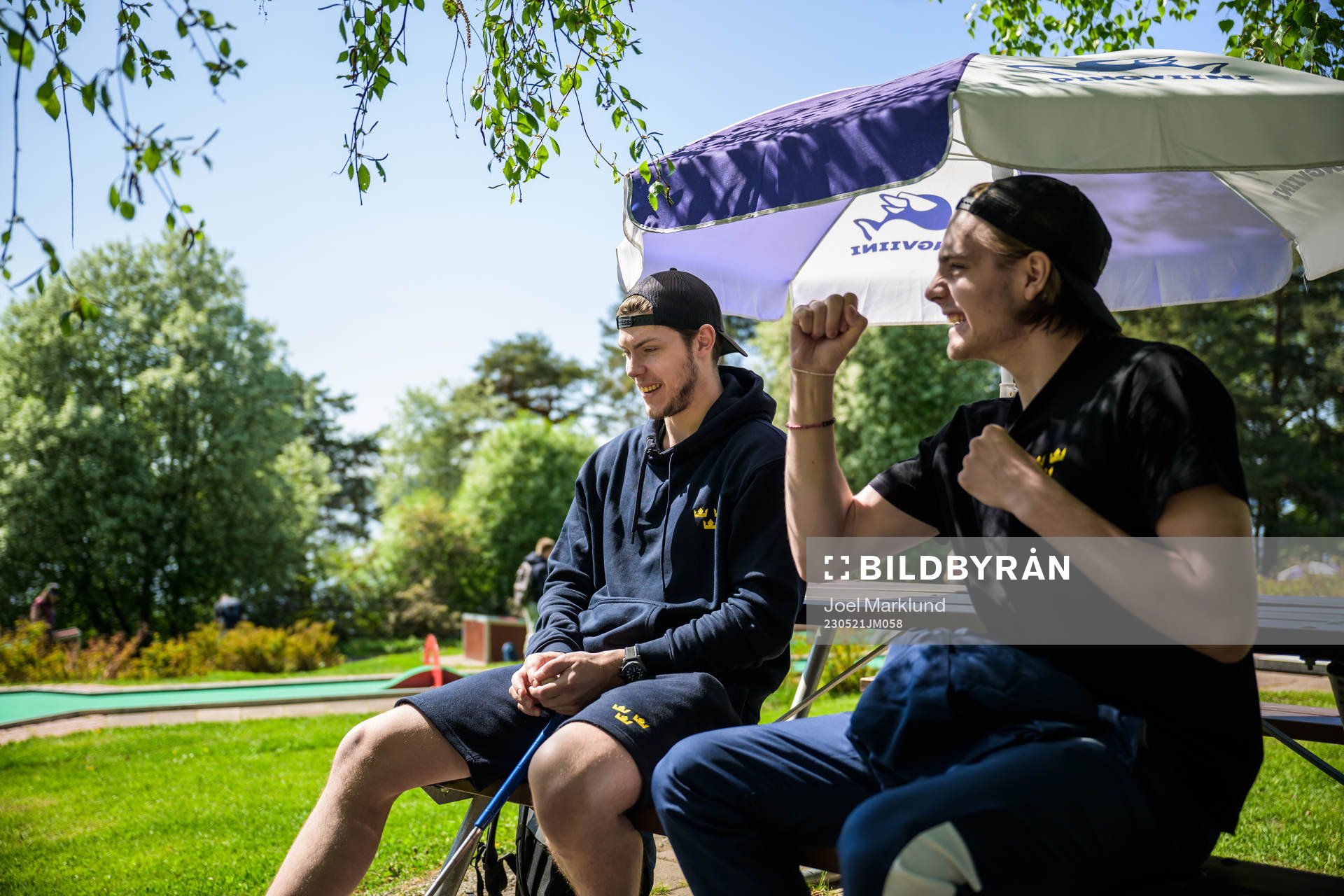 Goaltender Jesper Wallstedt and Leo Carlsson of Sweden