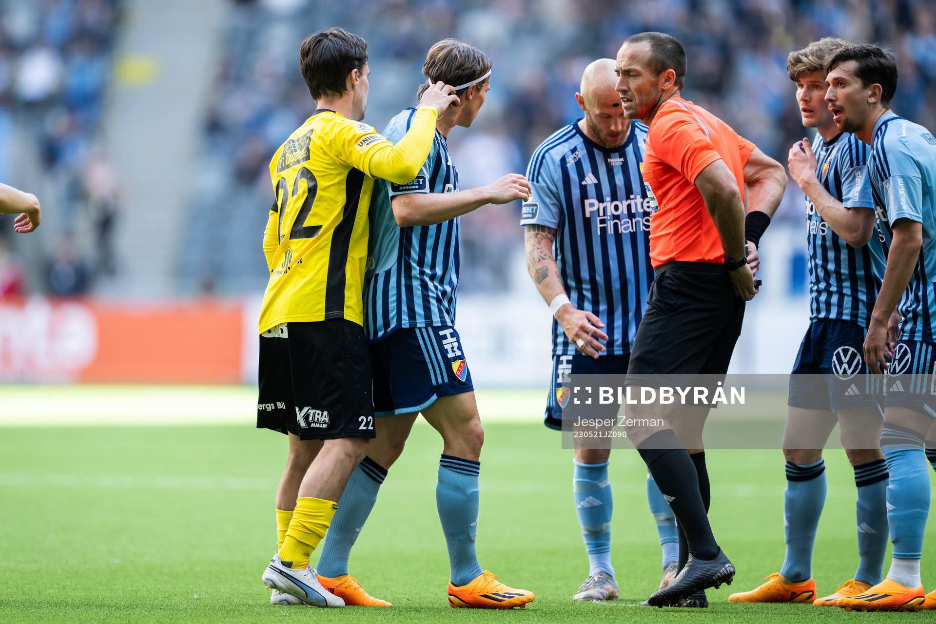 Mjällbys Jesper Gustavsson och Djurgårdens Elias Andersson
