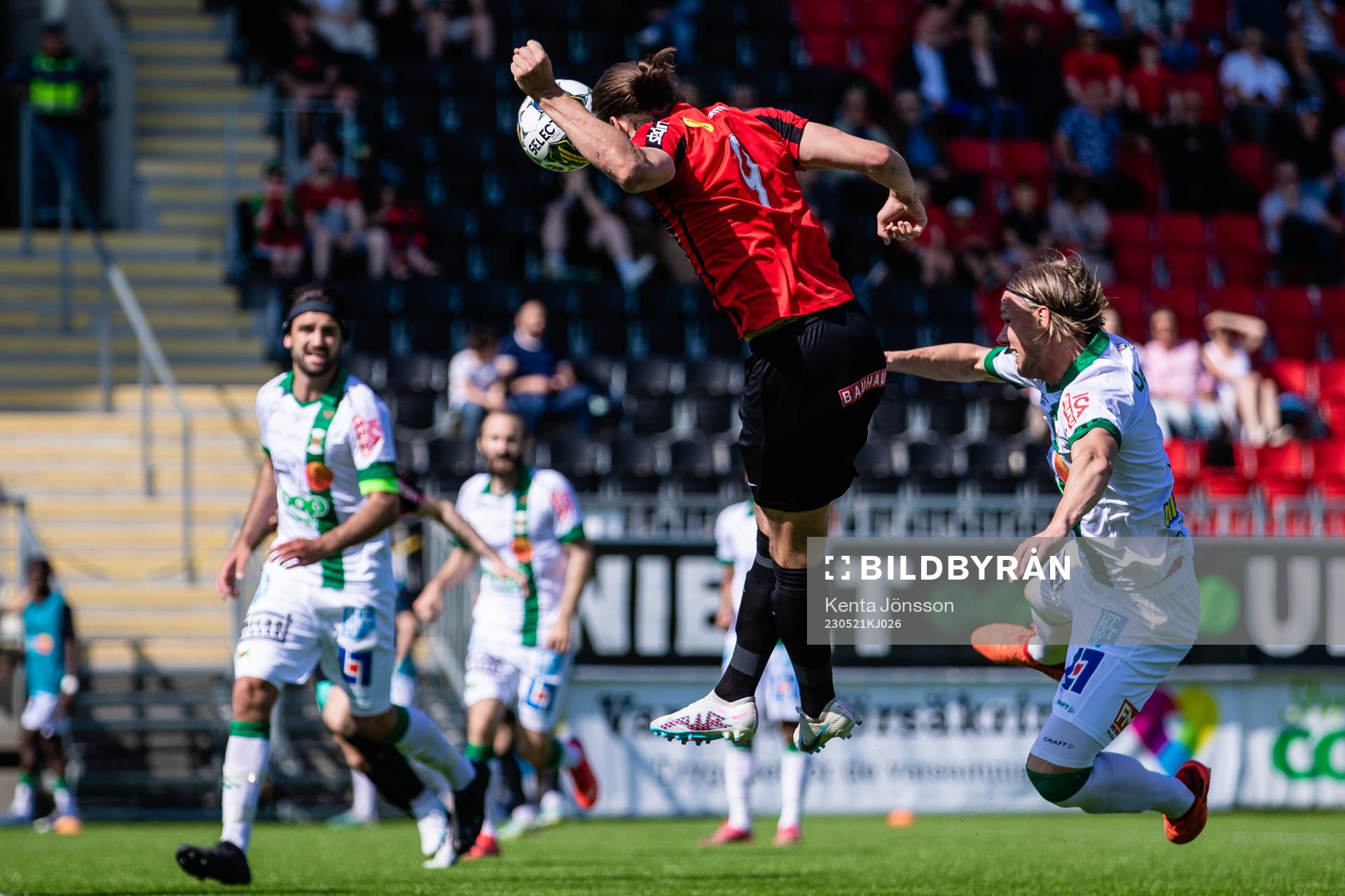 Brommapojkarnas Nikola Vasic göra 2-0