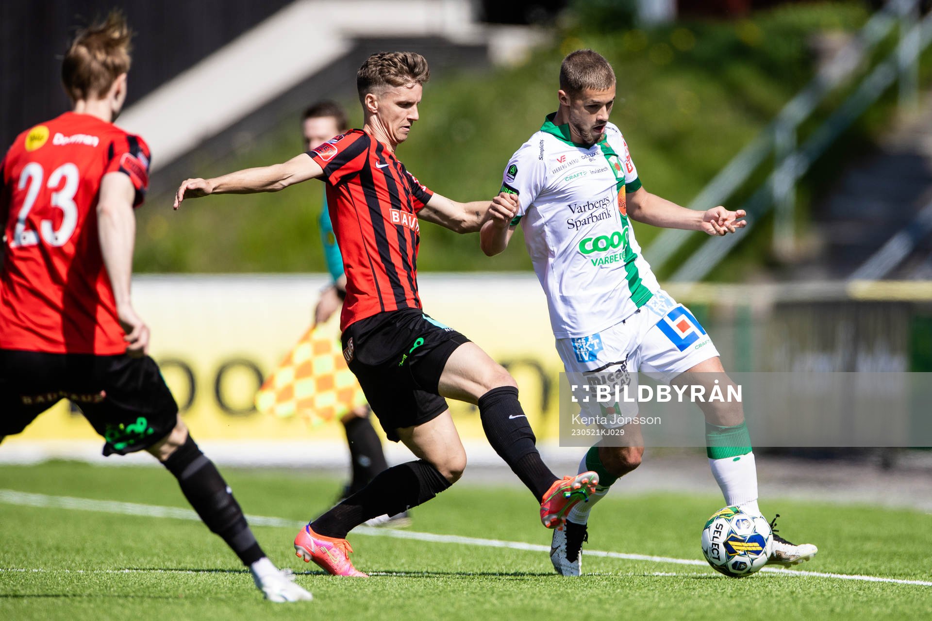 Brommapojkarnas Samuel Leach Holm och Varbergs Oliver